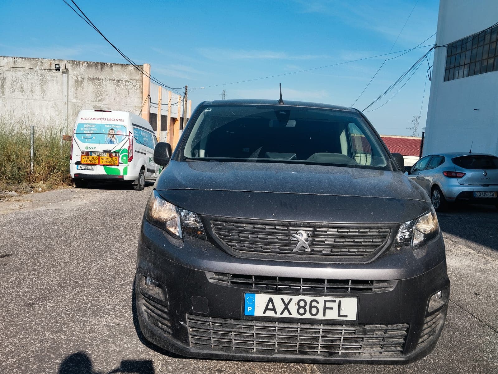 Peugeot E Partner · Ano 2023 — imagem 2