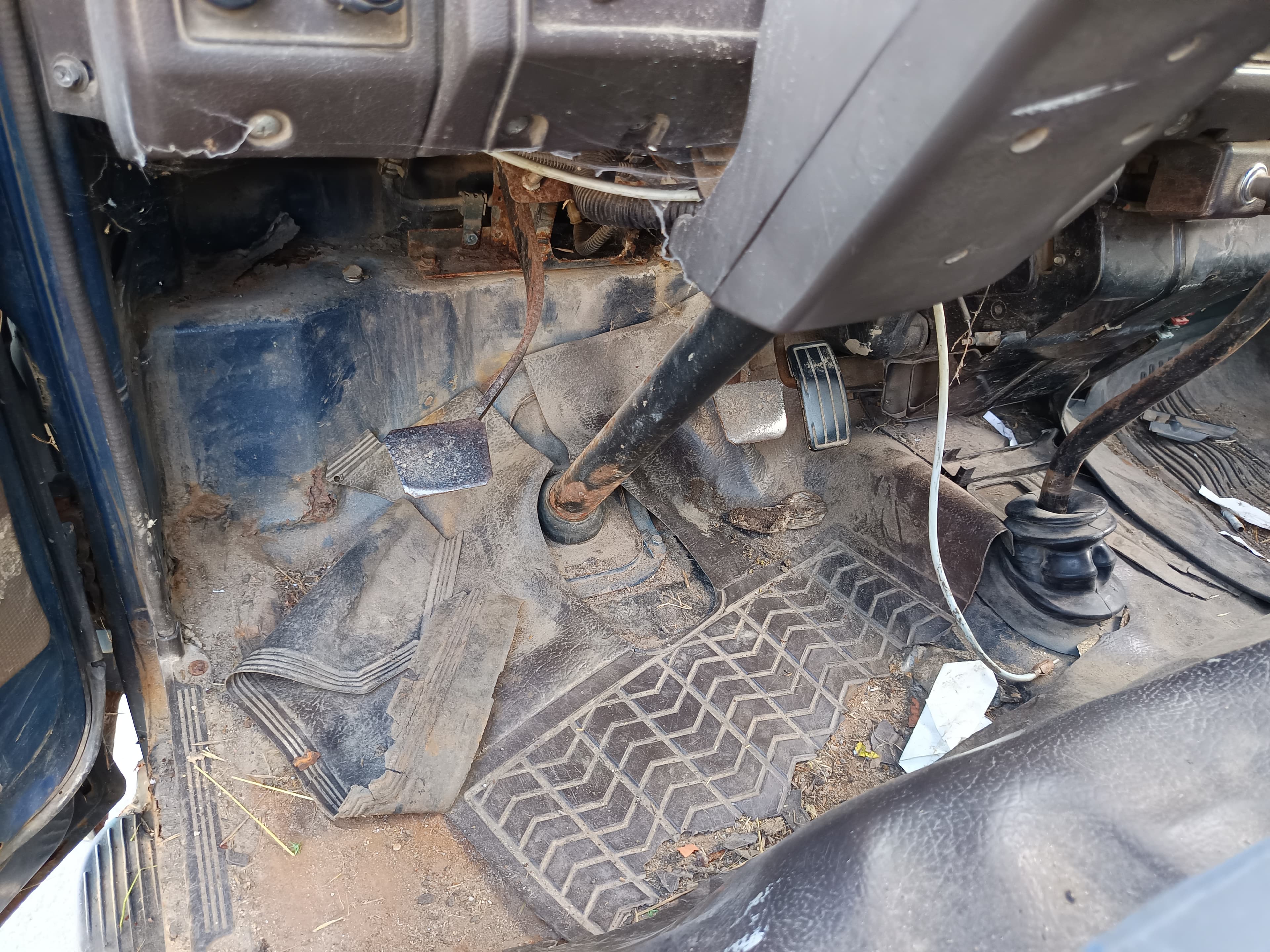 Nissan Cabstar · Ano 1991 — imagem 19