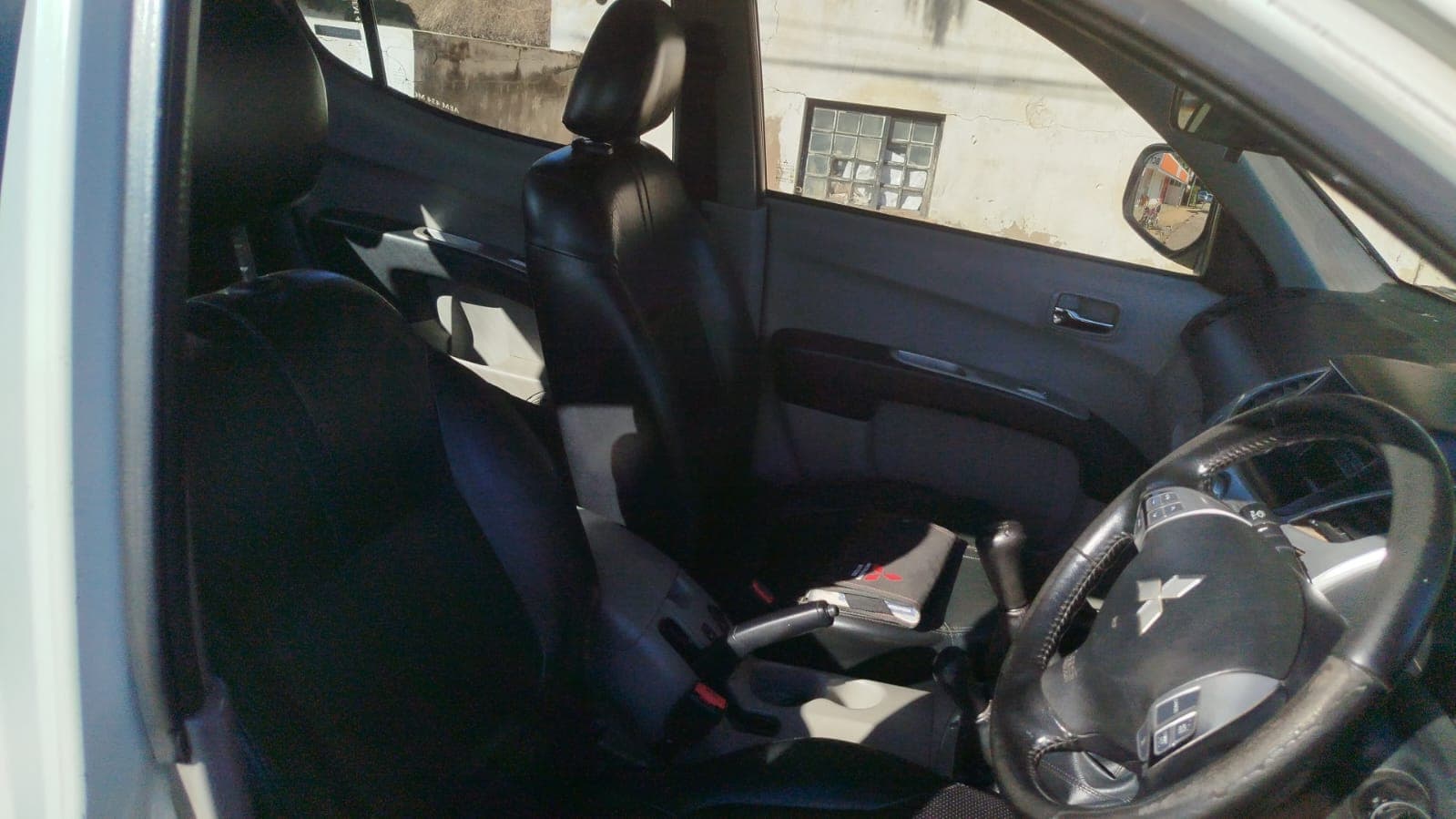 Mitsubishi Triton - 2015 — image 13