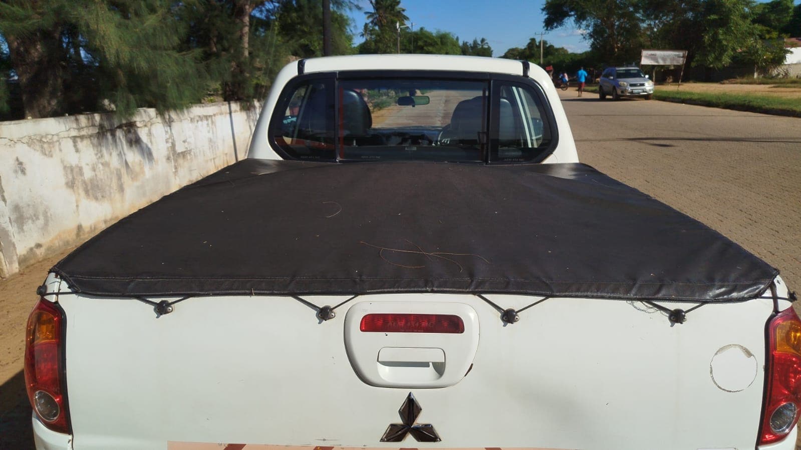 Mitsubishi Triton - 2015 — image 10