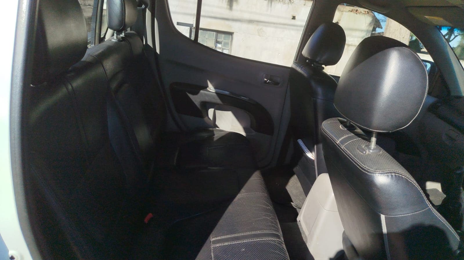 Mitsubishi Triton - 2015 — image 15