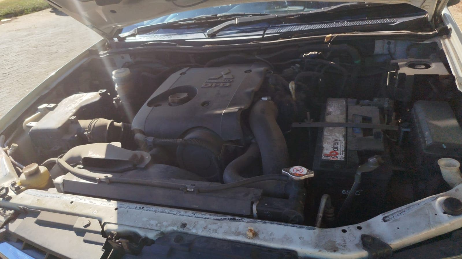 Mitsubishi Triton - 2015 — image 17