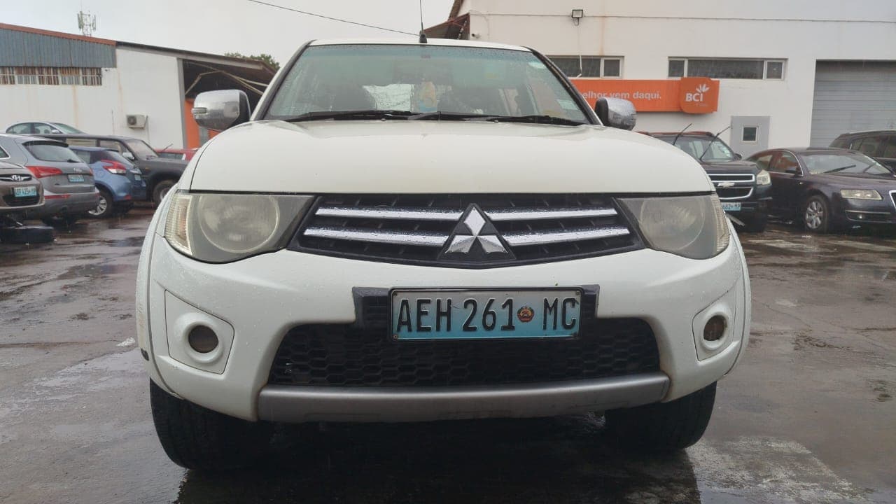Mitsubishi  Triton - 2014 — image 2
