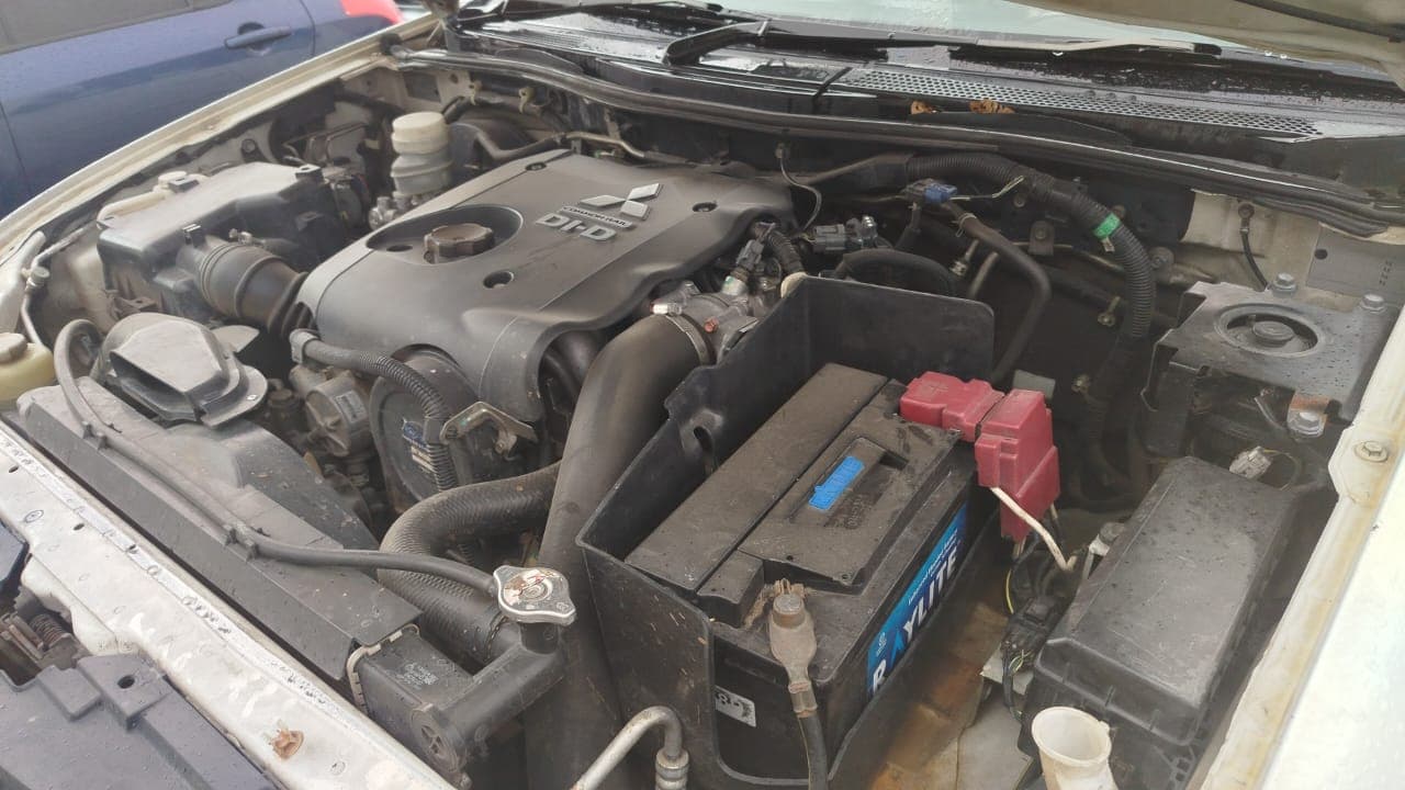 Mitsubishi  Triton - 2014 — image 16