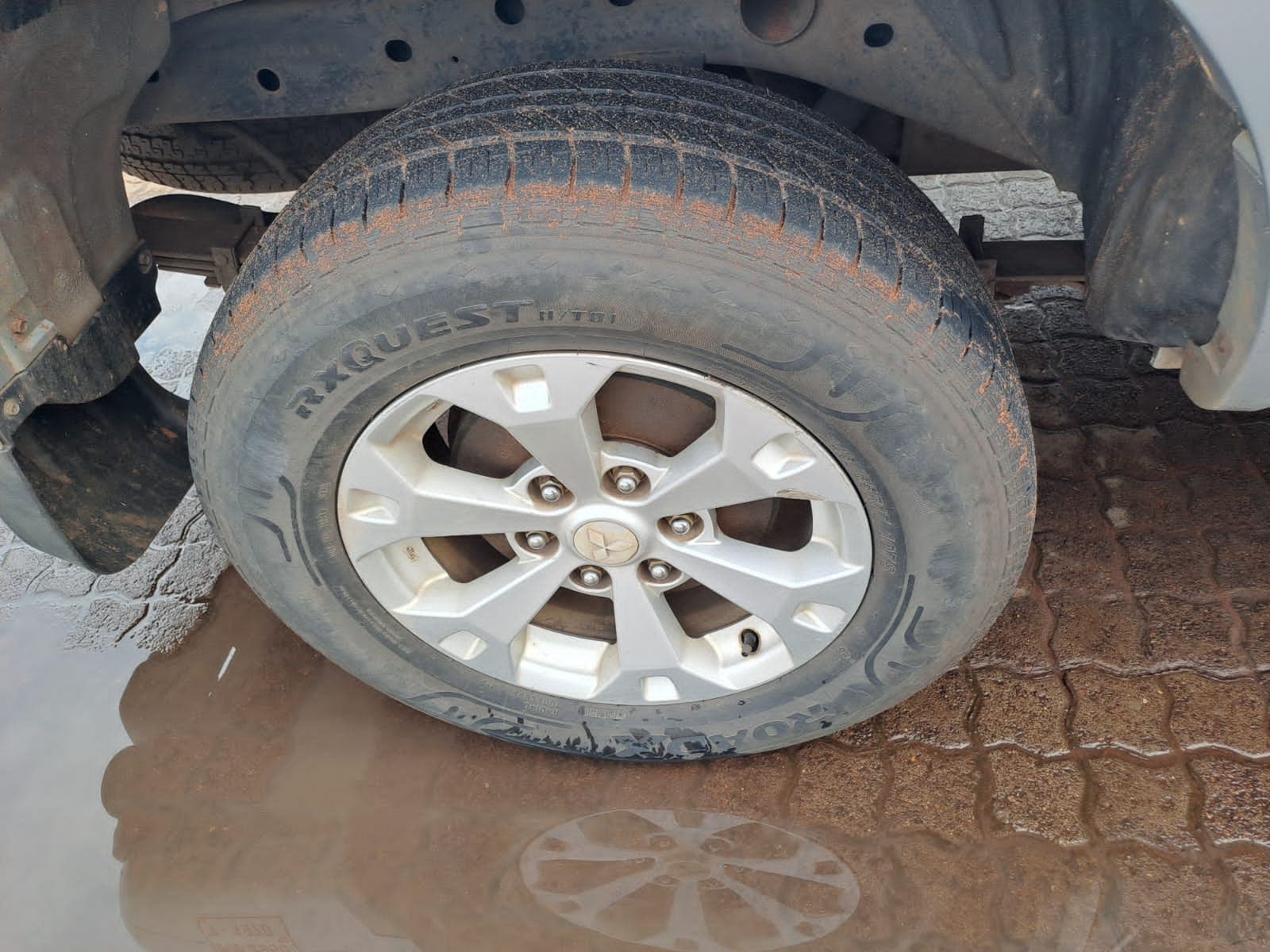 Mitsubishi — image 21