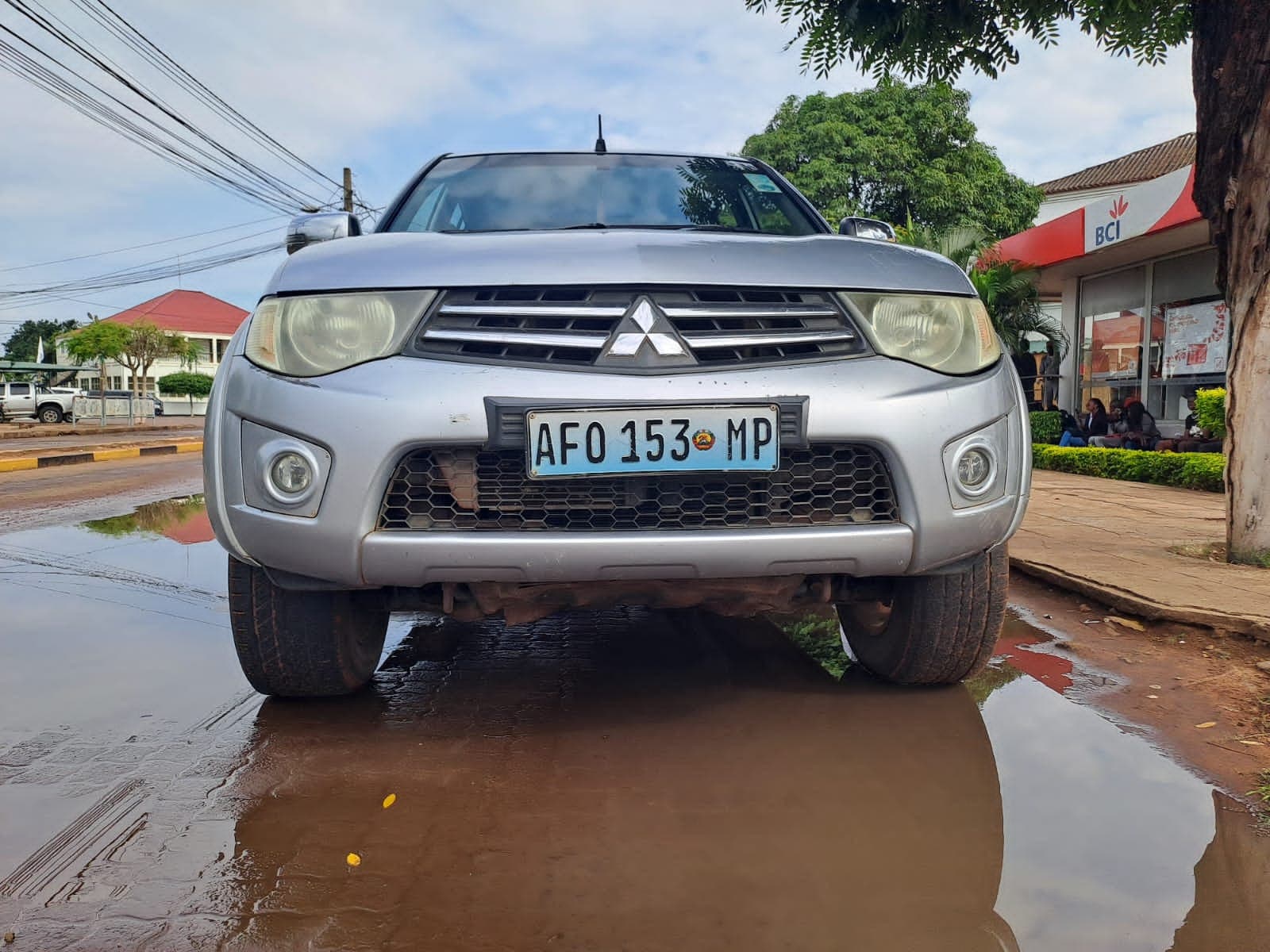 Mitsubishi — image 3
