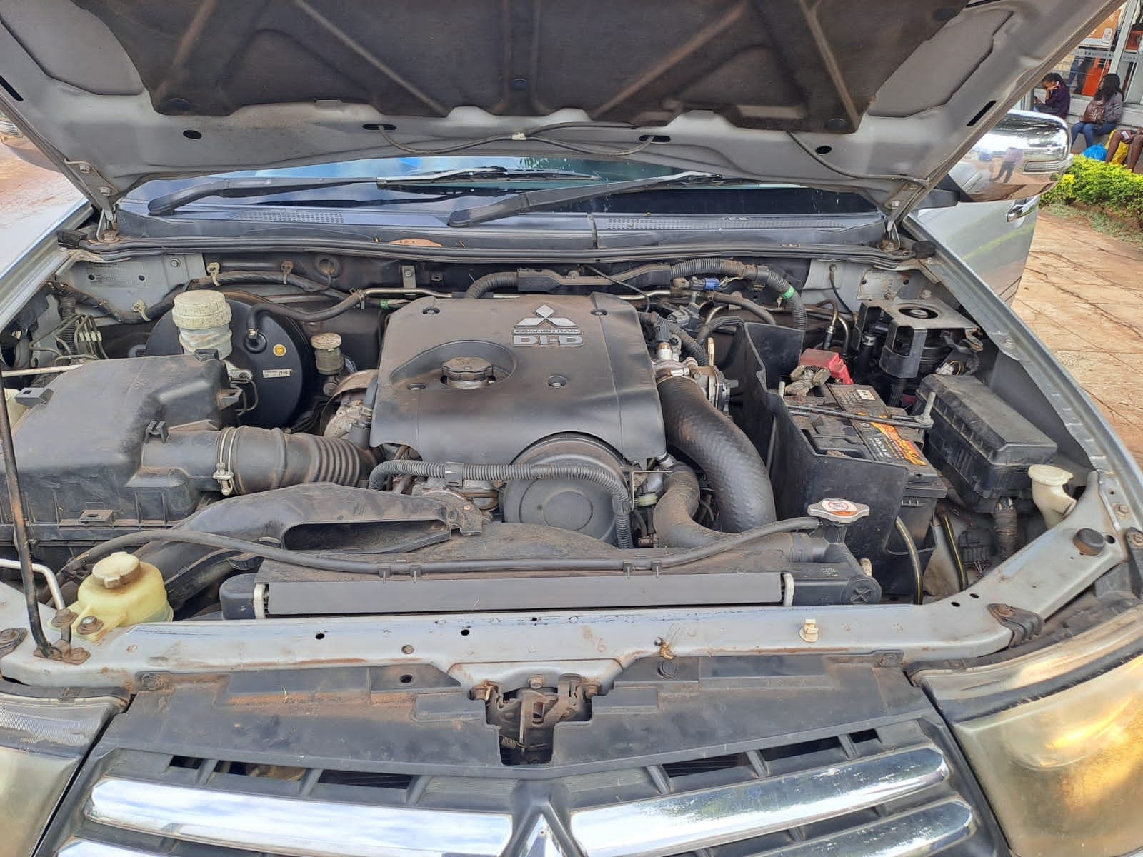 Mitsubishi — image 15