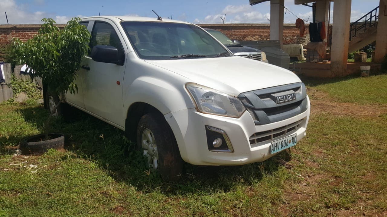 Isuzu - 2018 — imagen 3