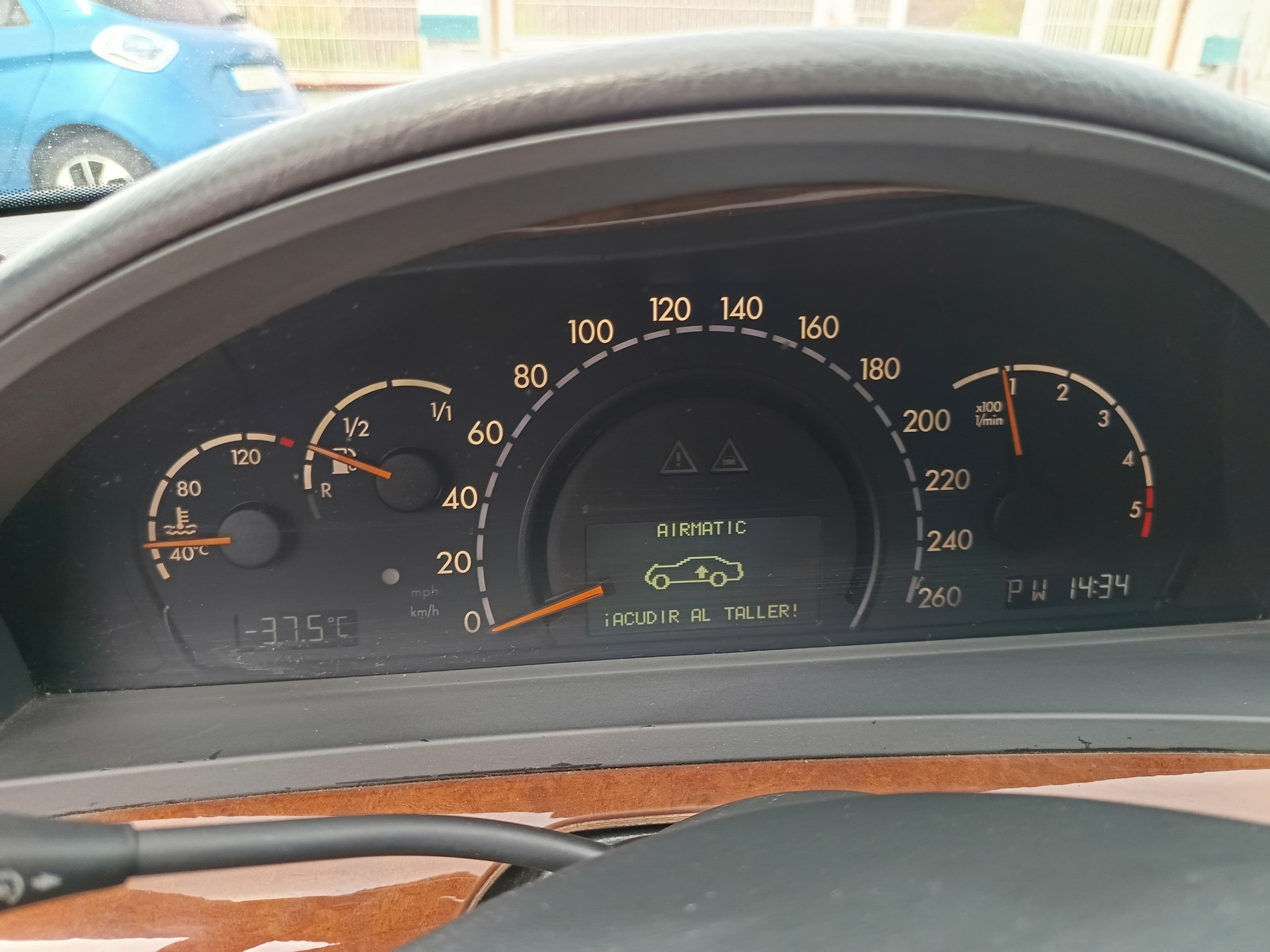 Mercedes-Benz S 320 CDI · Ano 2000 — imagem 45