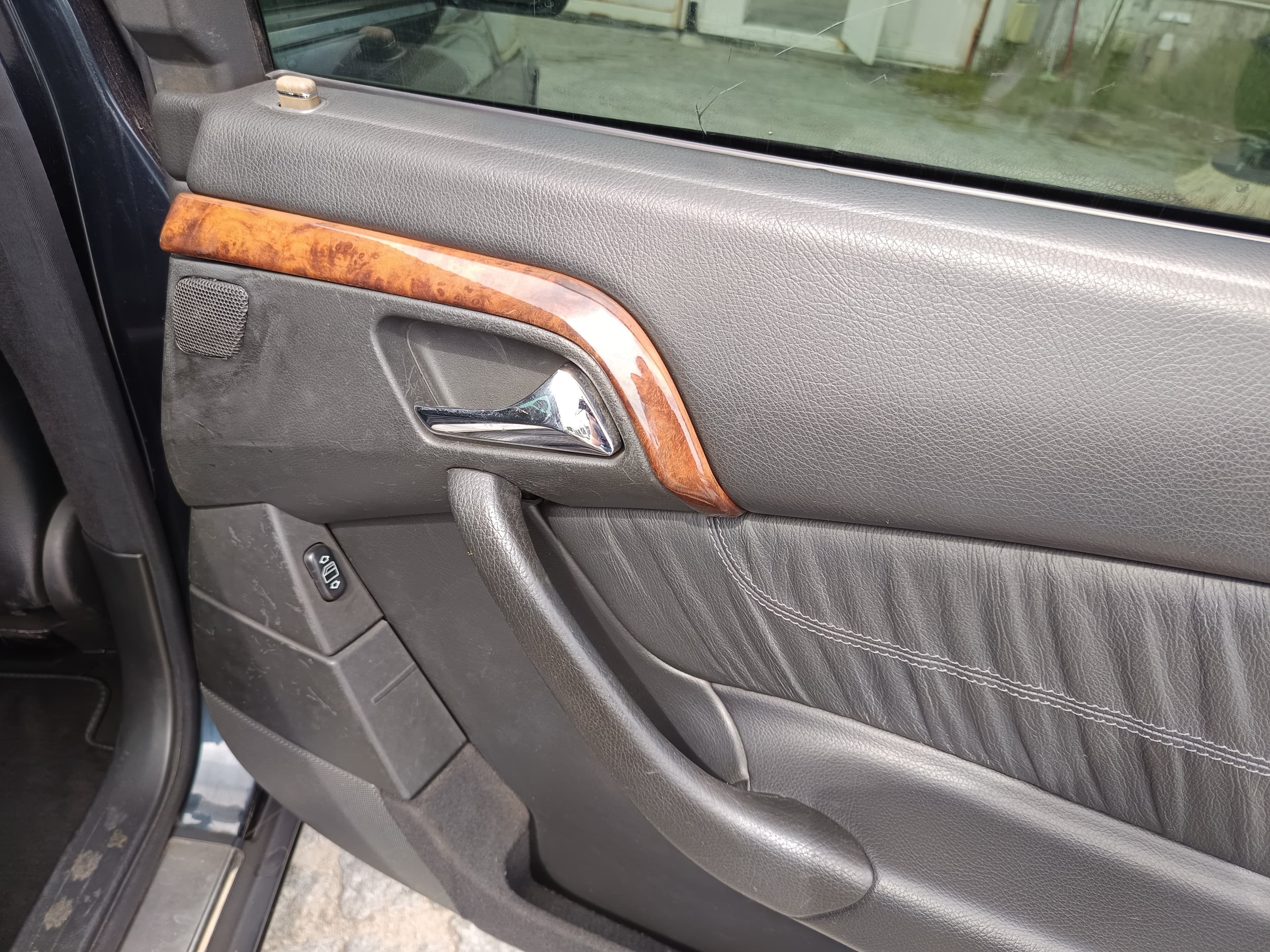 Mercedes-Benz S 320 CDI · Ano 2000 — imagem 23