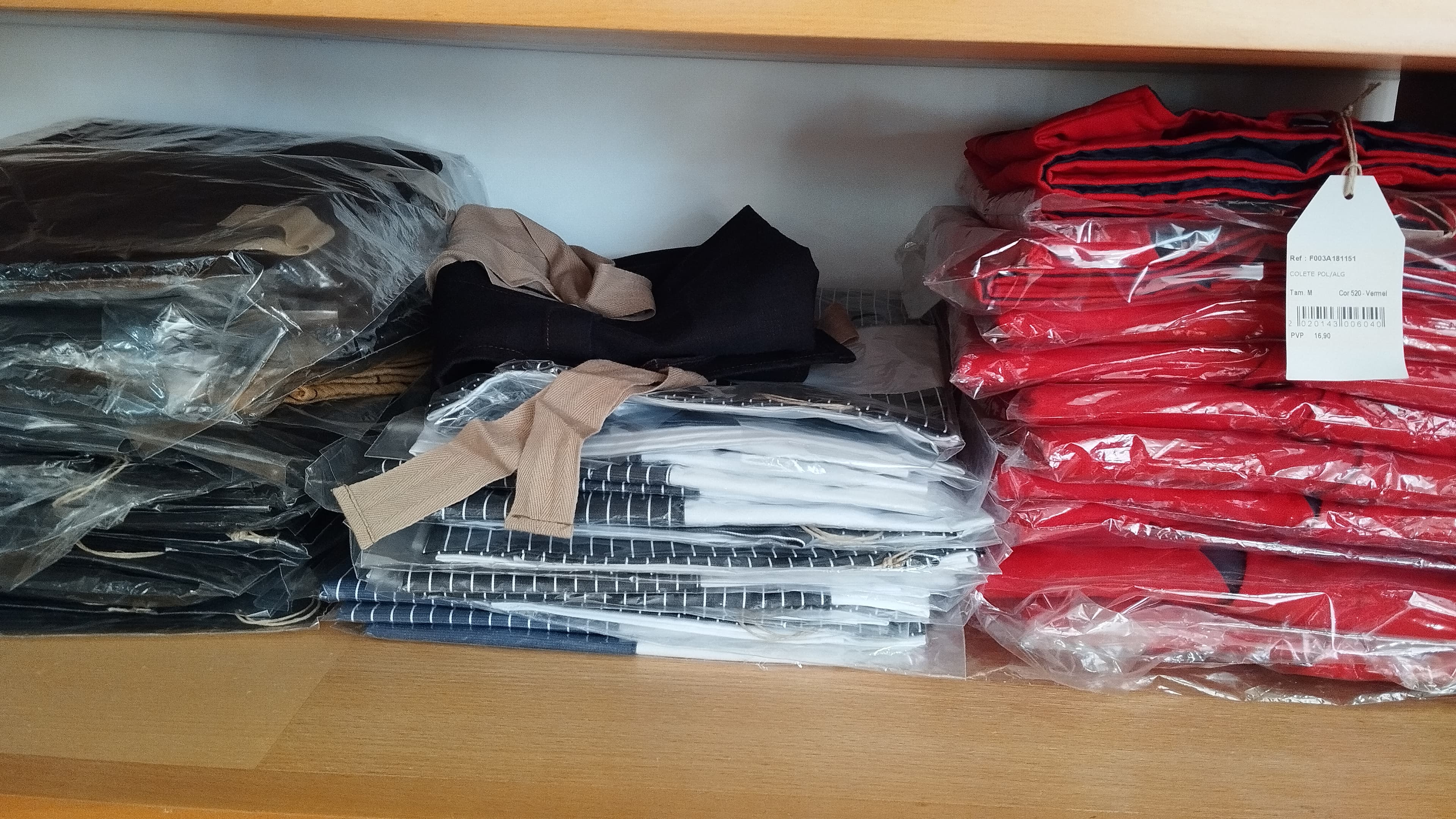 Stock de Vestuário e Calçado — imagem 21