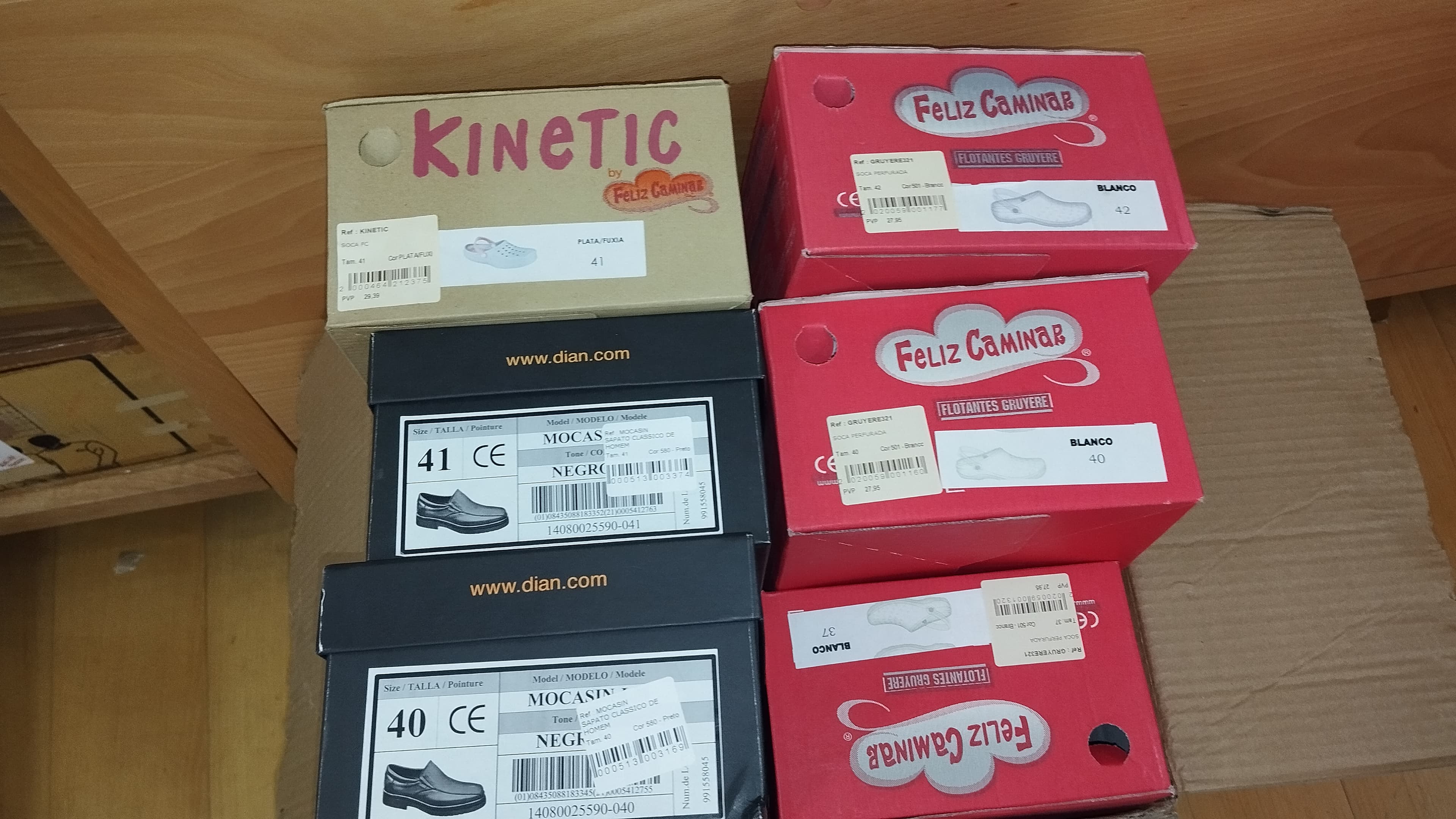 Stock de Vestuário e Calçado — imagem 14