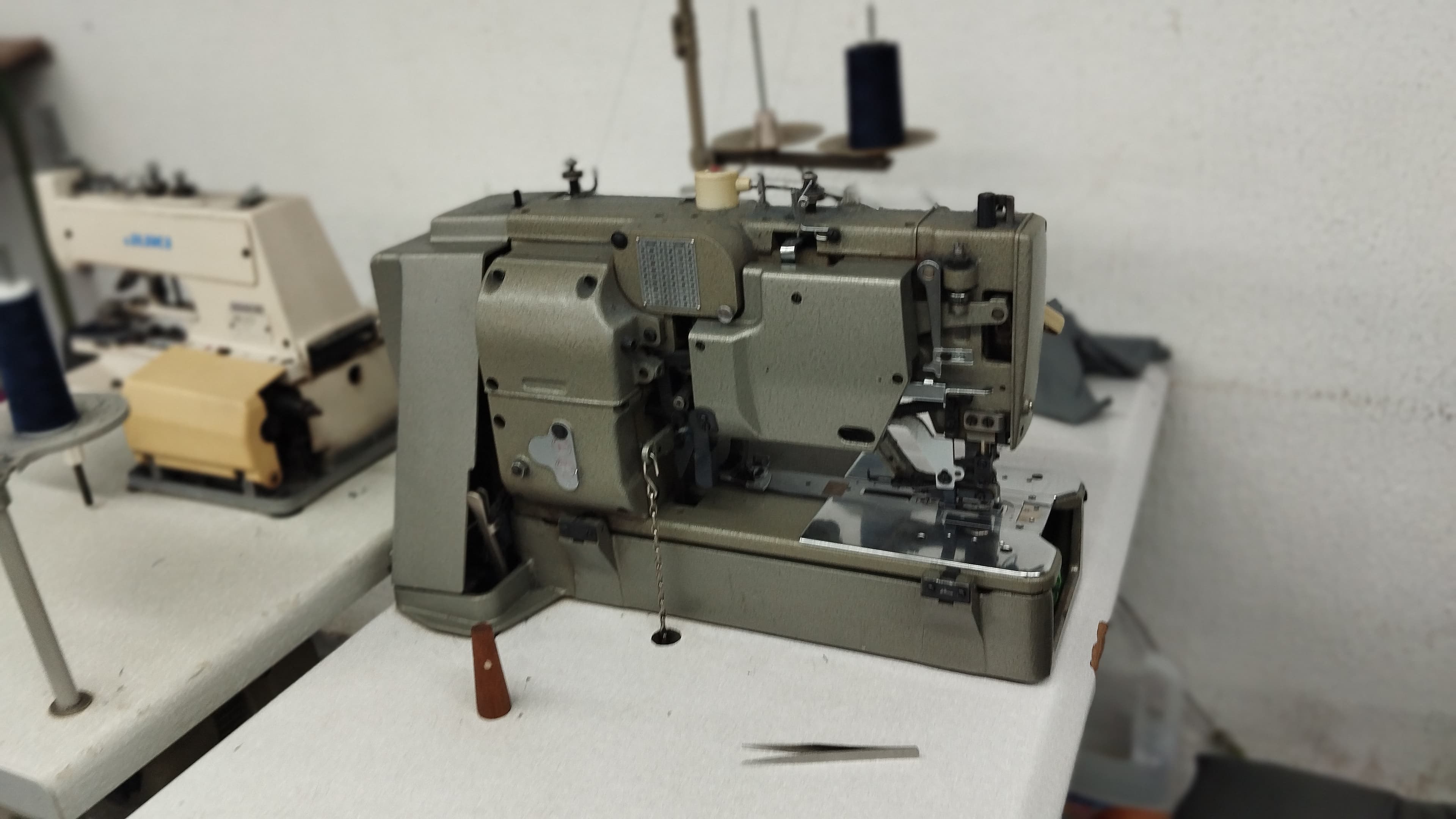 Máquina de coser — imagen 1