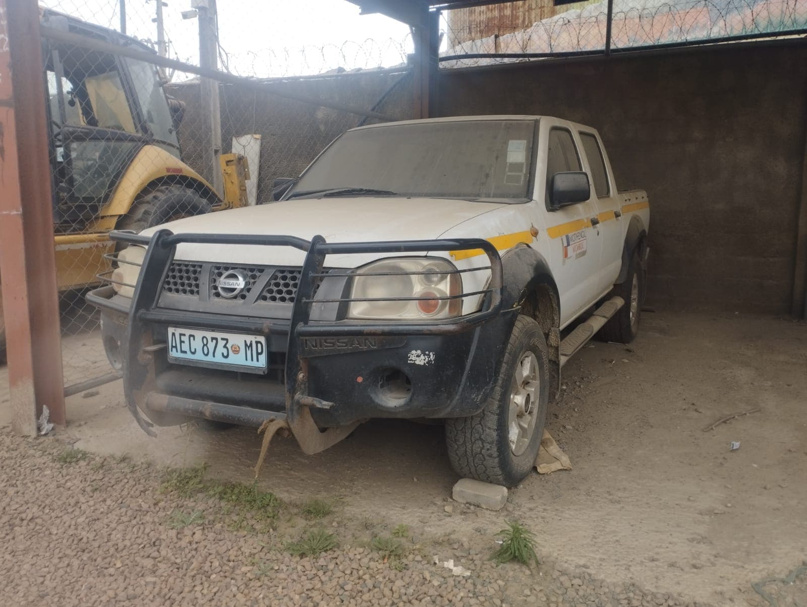 NISSAN HARDBODY C/D - 2013