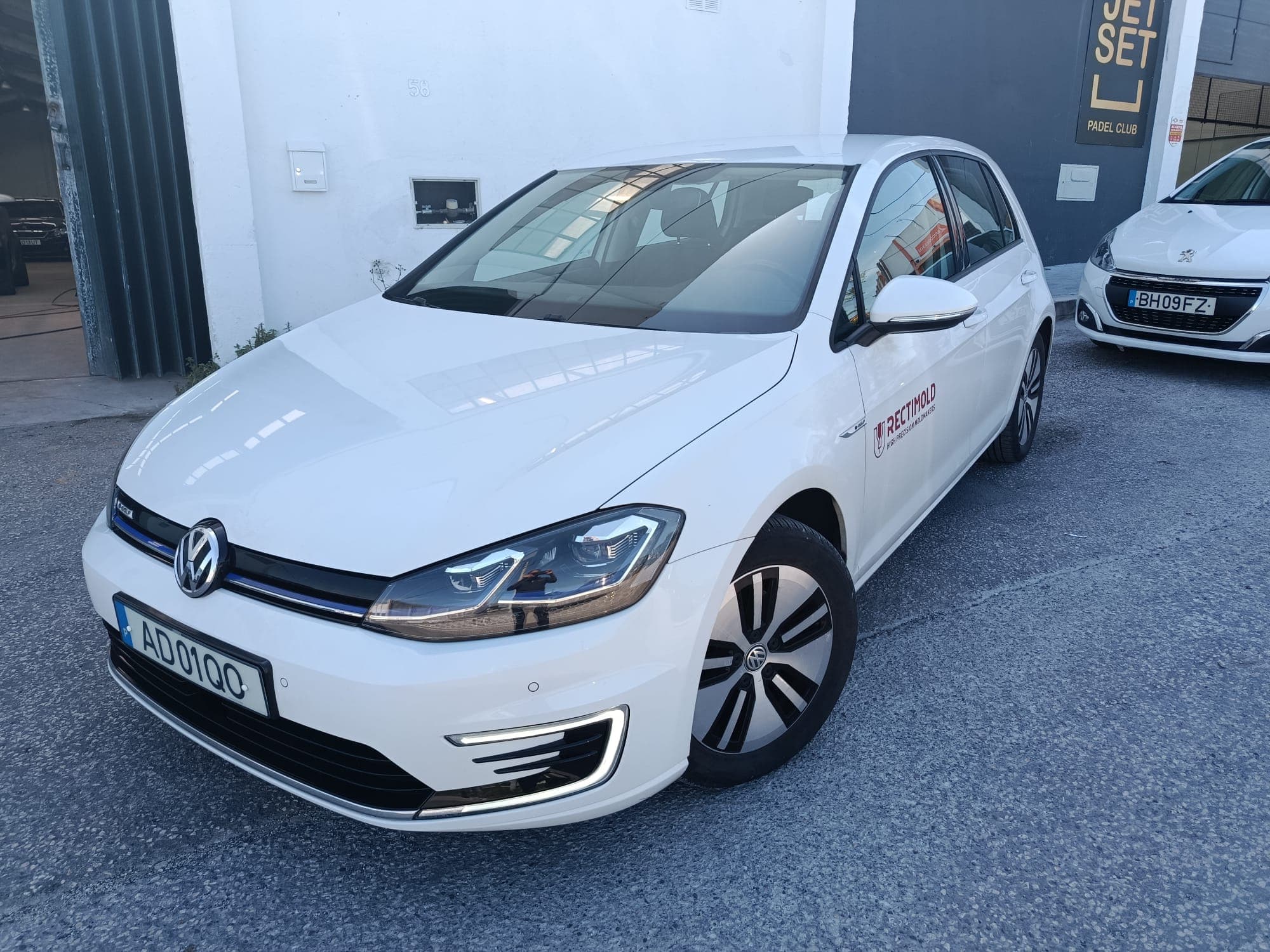 Volkswagen Golf · Ano 2020 — image 1