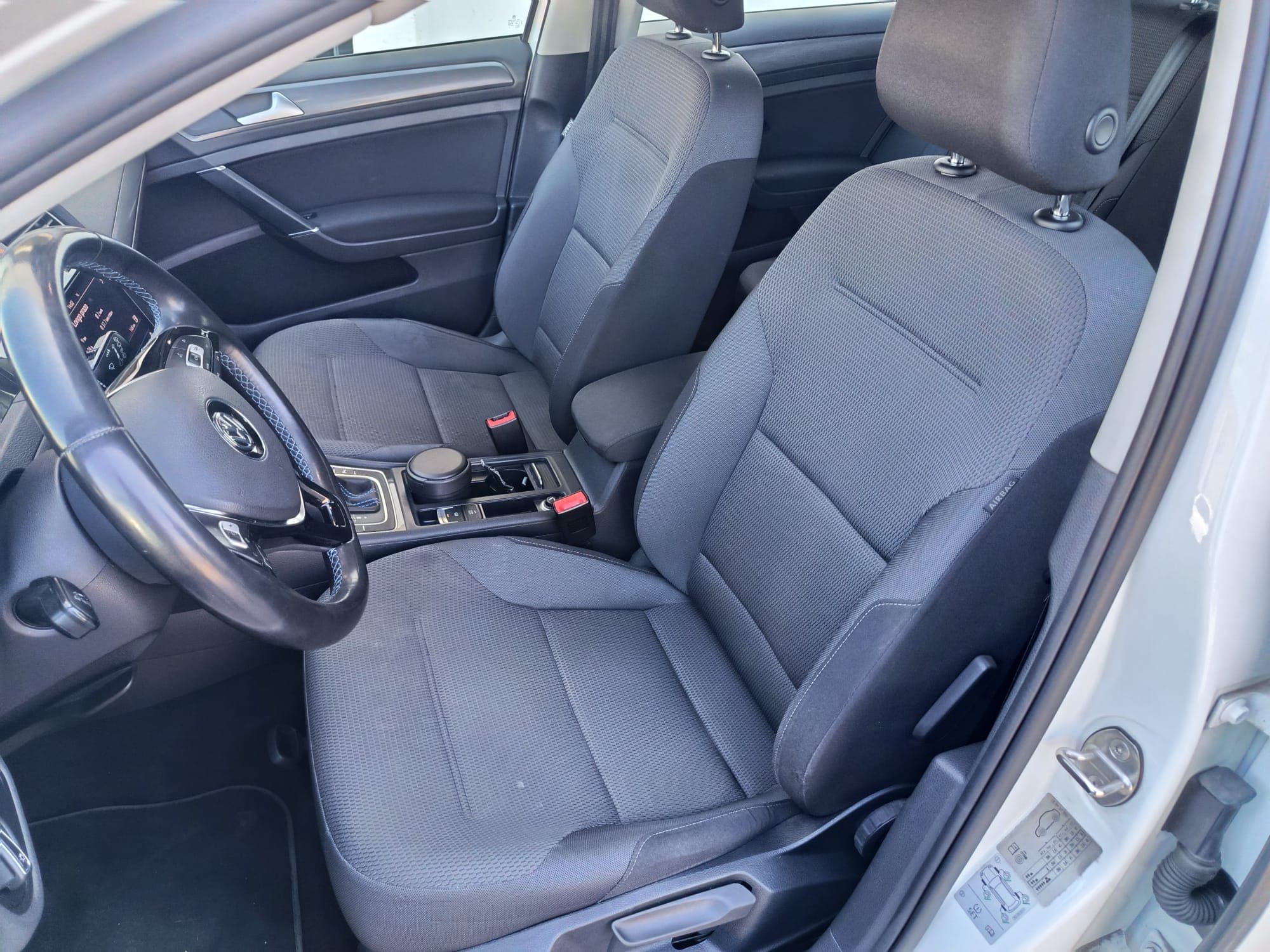 Volkswagen Golf · Ano 2020 — image 16