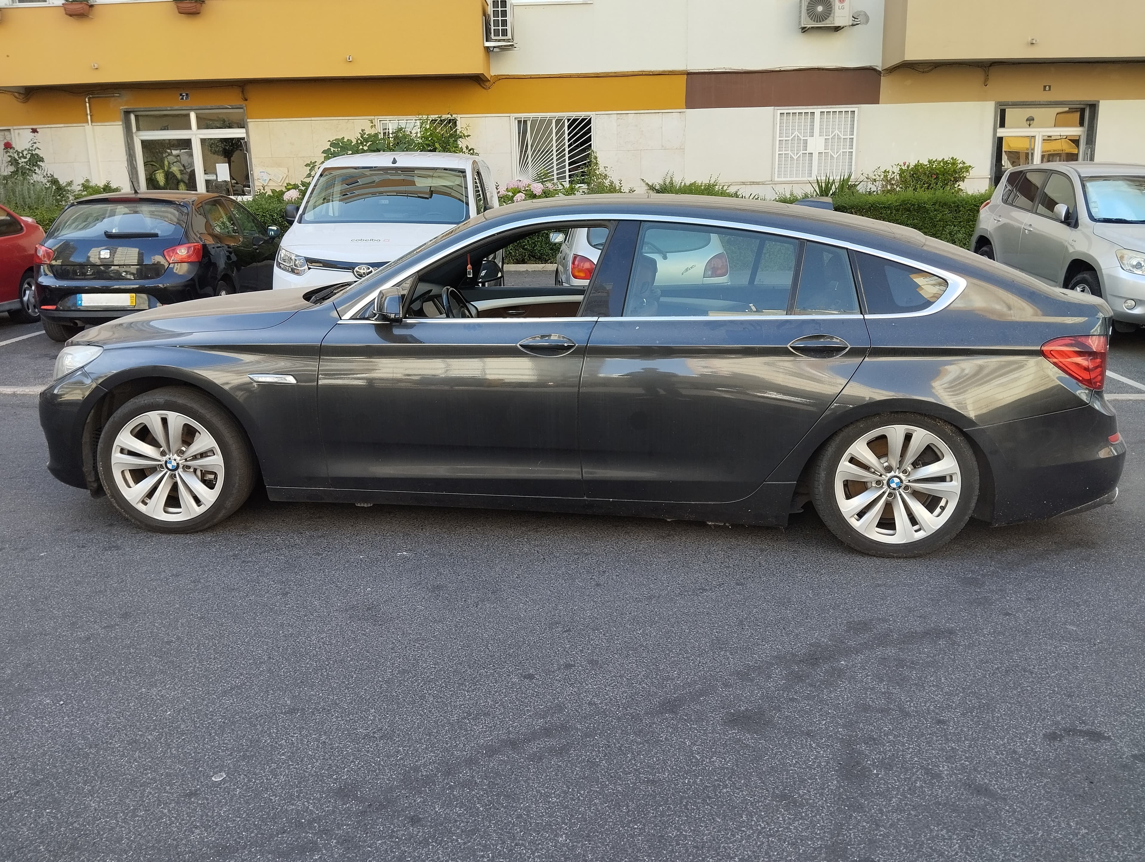 BMW 530d GT 3.0 · Ano 2009 — image 4