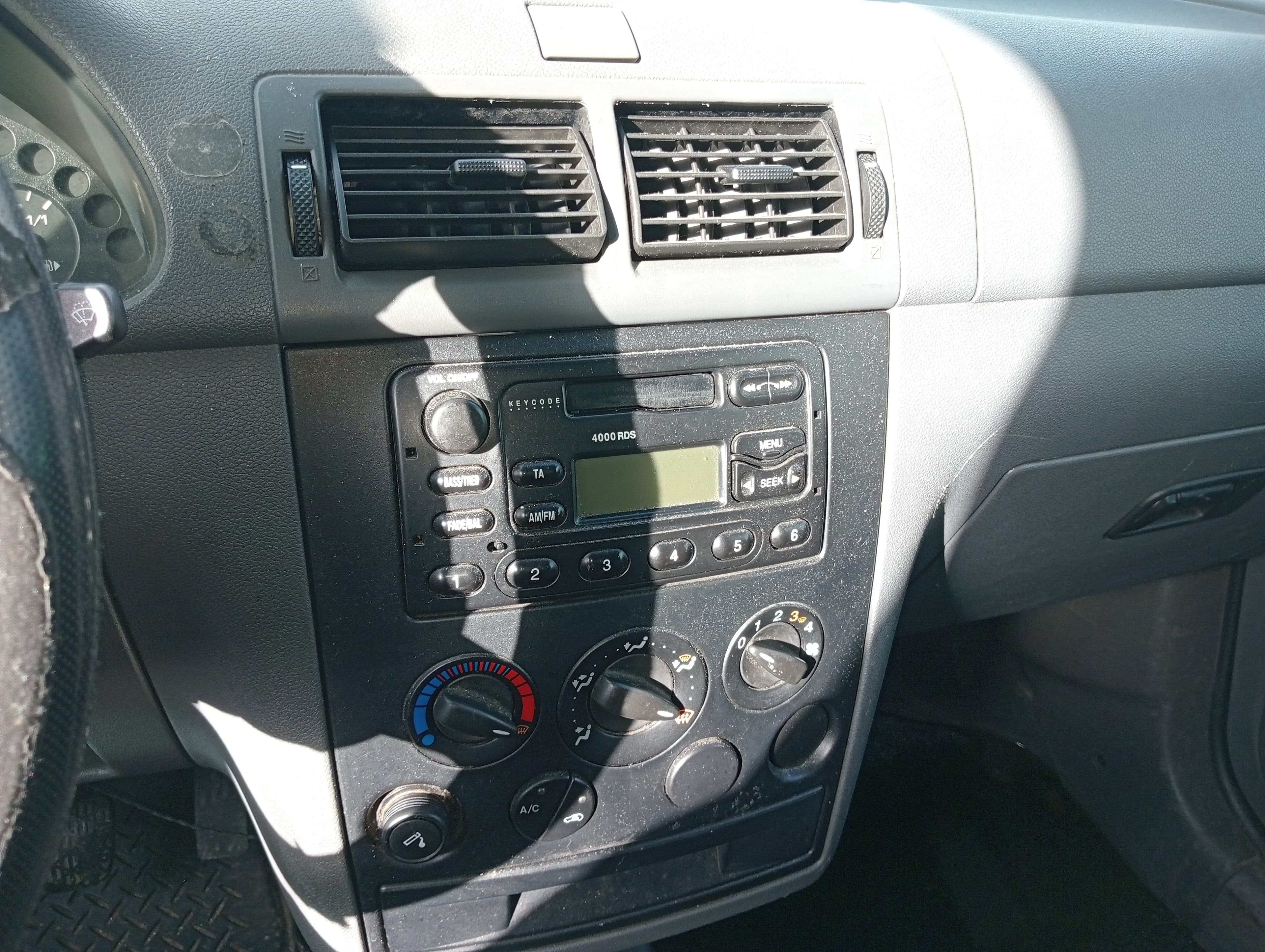 Ford Transit Connect · Año 2006 — imagen 7