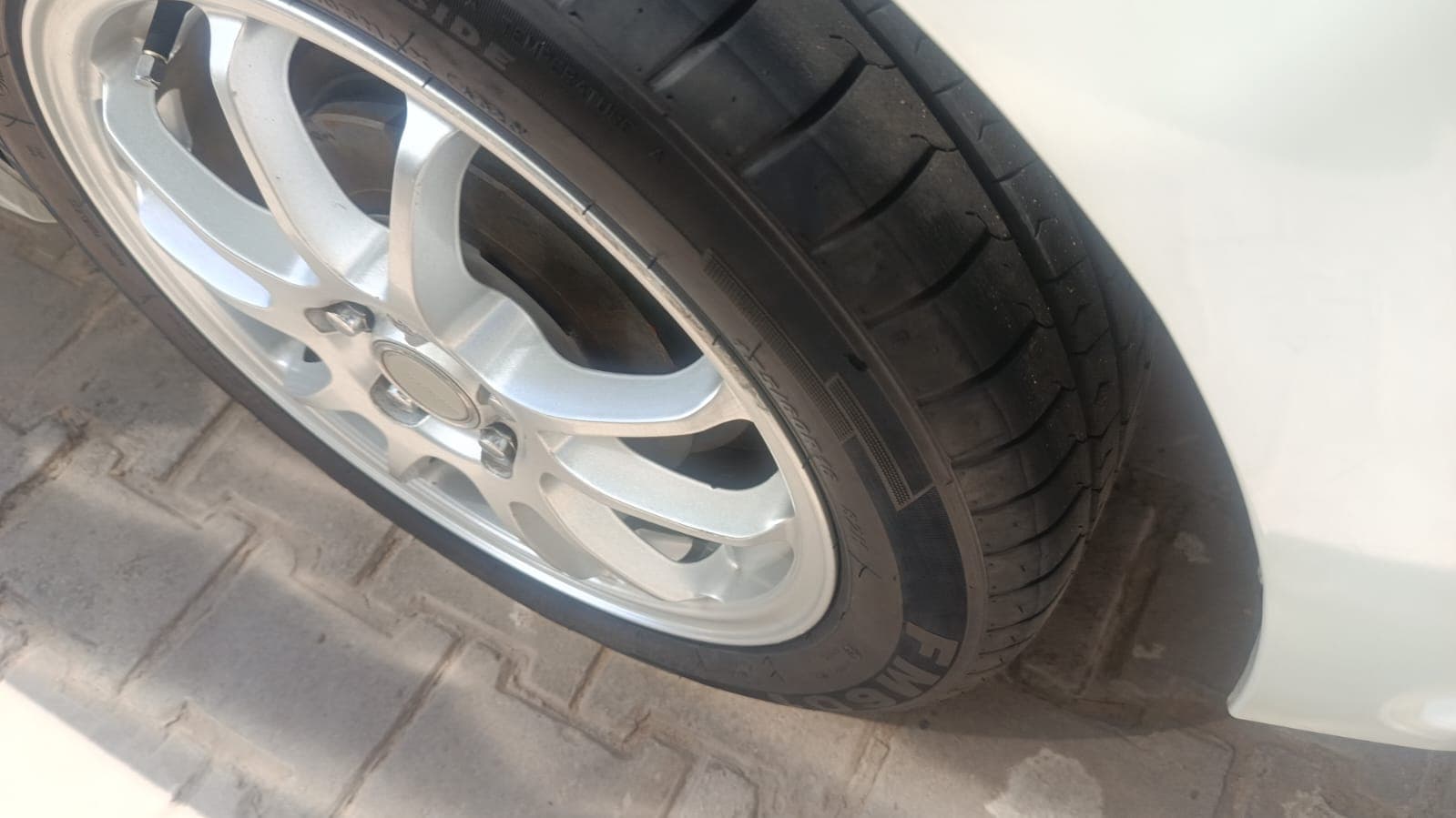 Toyota Ractis_2,55m - 2011 — imagem 7