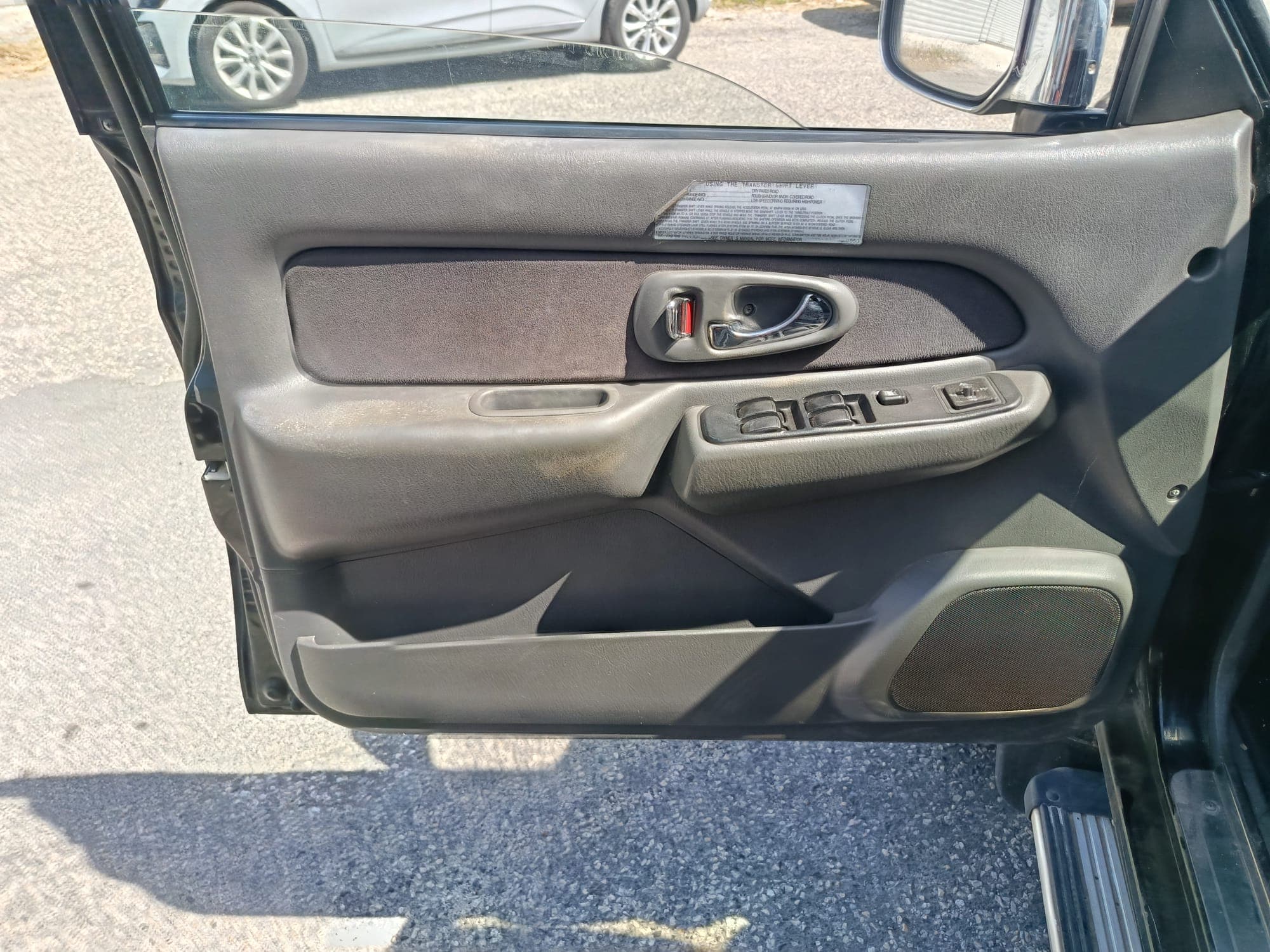 Mitsubishi L 200 · Año 2004 — imagen 14