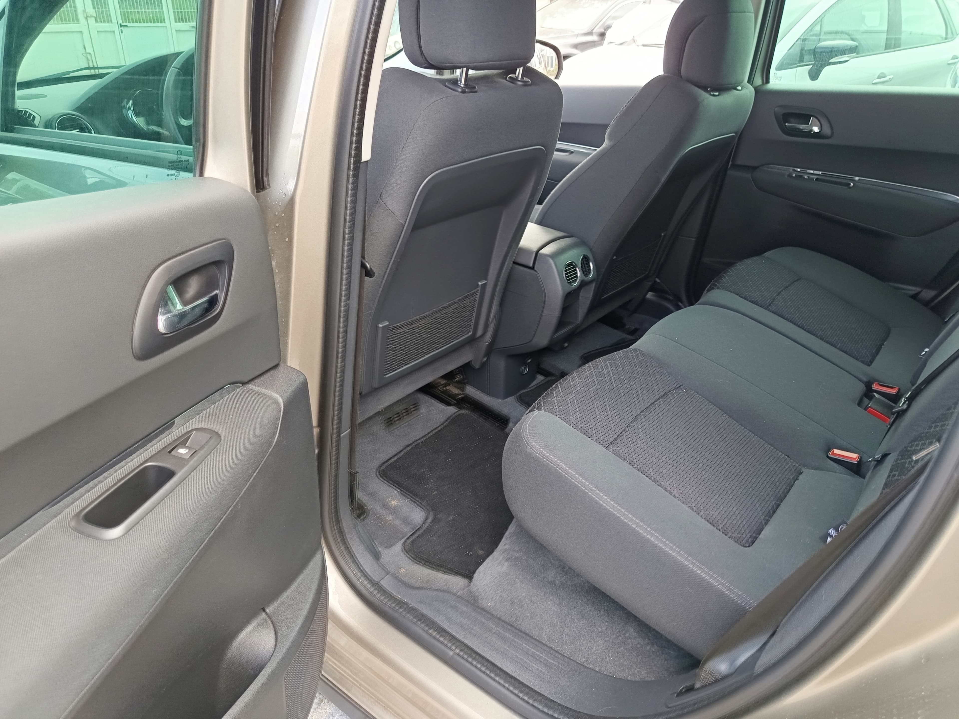 Peugeot 3008 · Ano 2015 — imagen 28