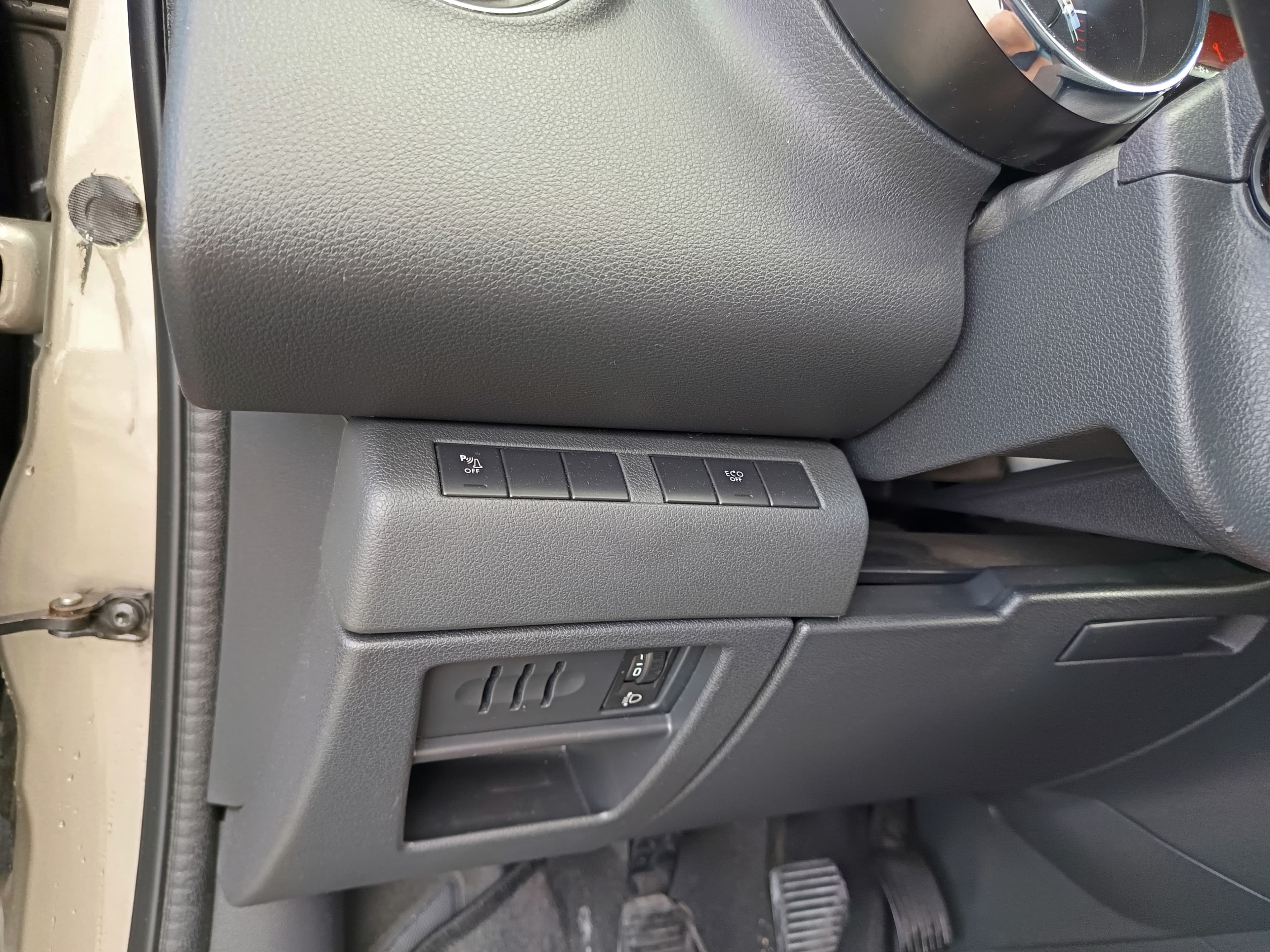 Peugeot 3008 · Ano 2015 — imagen 44