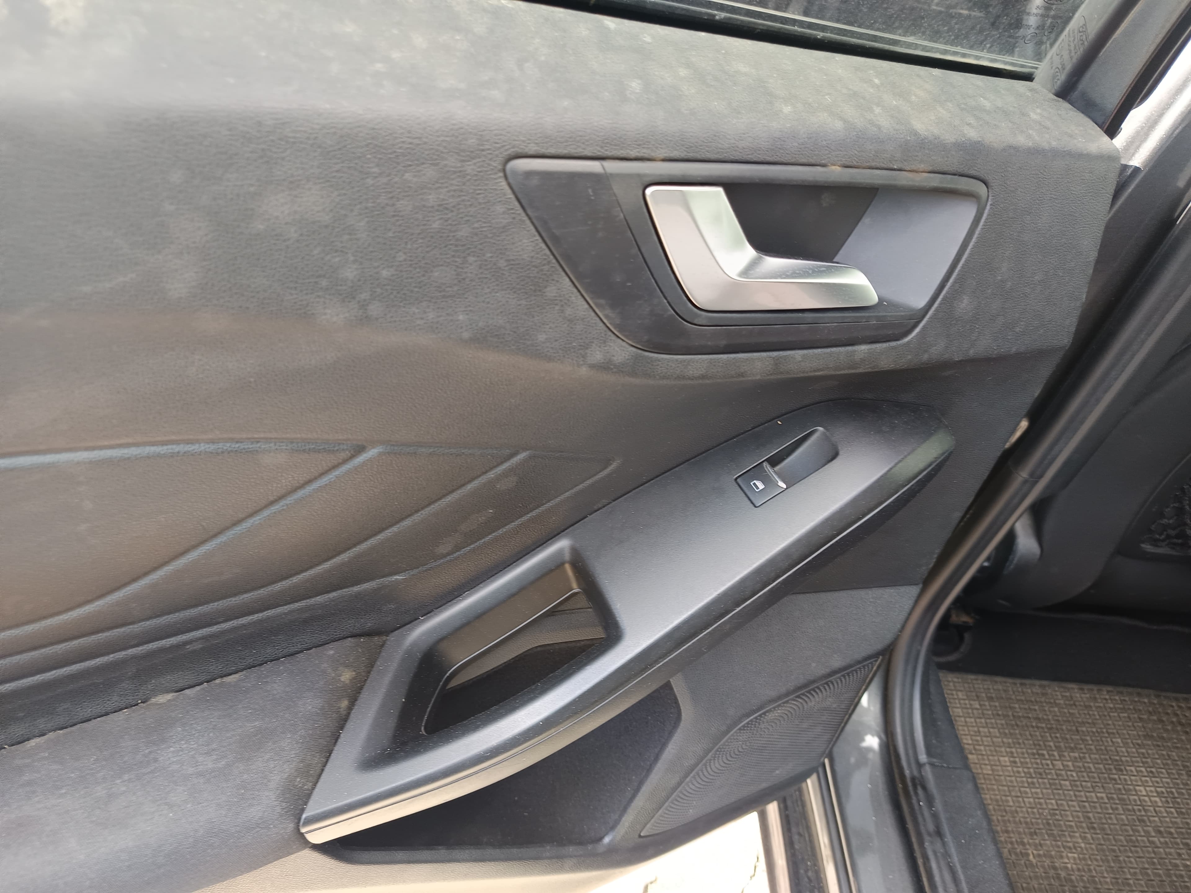 Ford Focus Station ST 1.5 TDCI · Ano 2019 — image 39