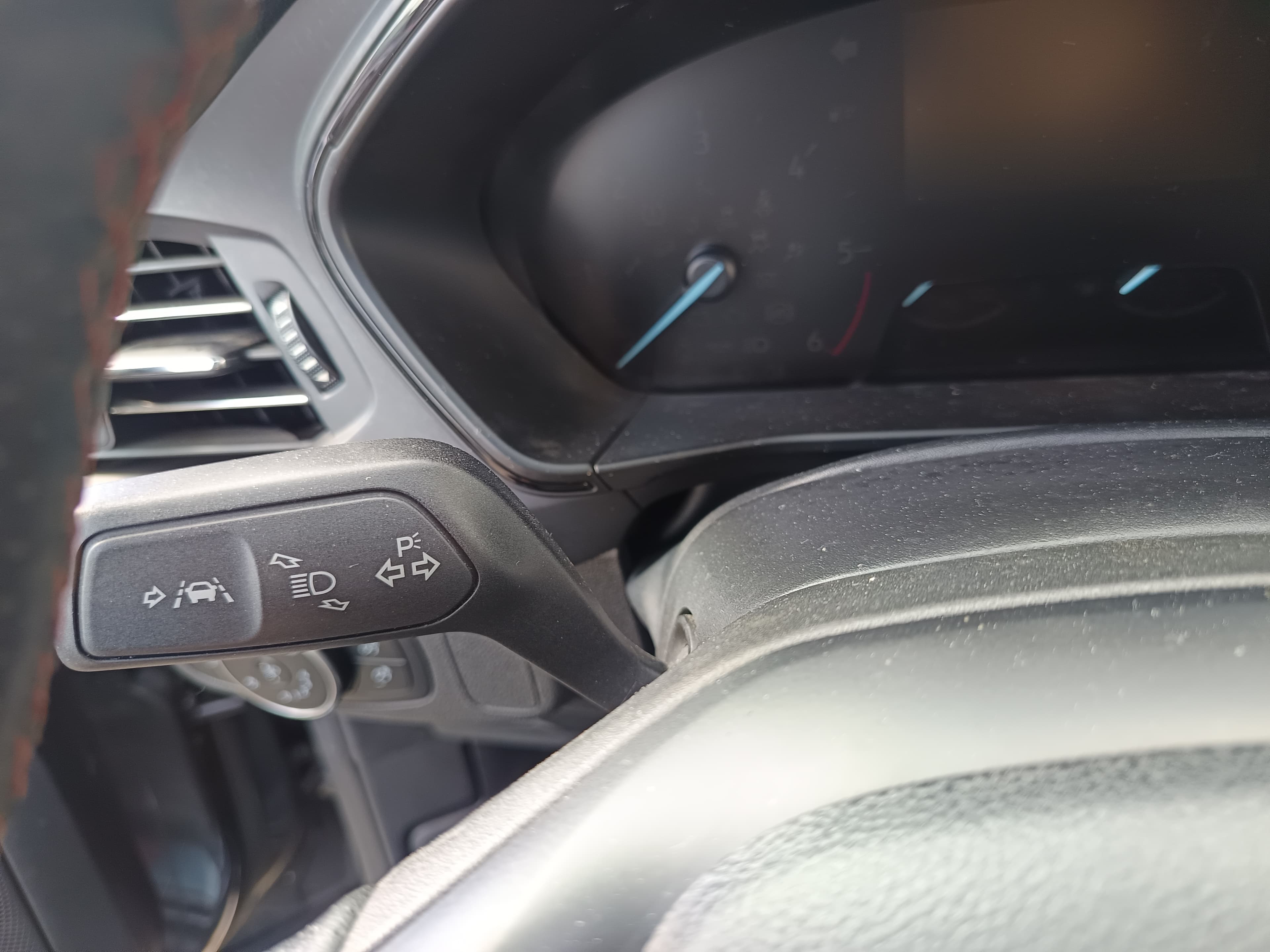 Ford Focus Station ST 1.5 TDCI · Ano 2019 — image 28