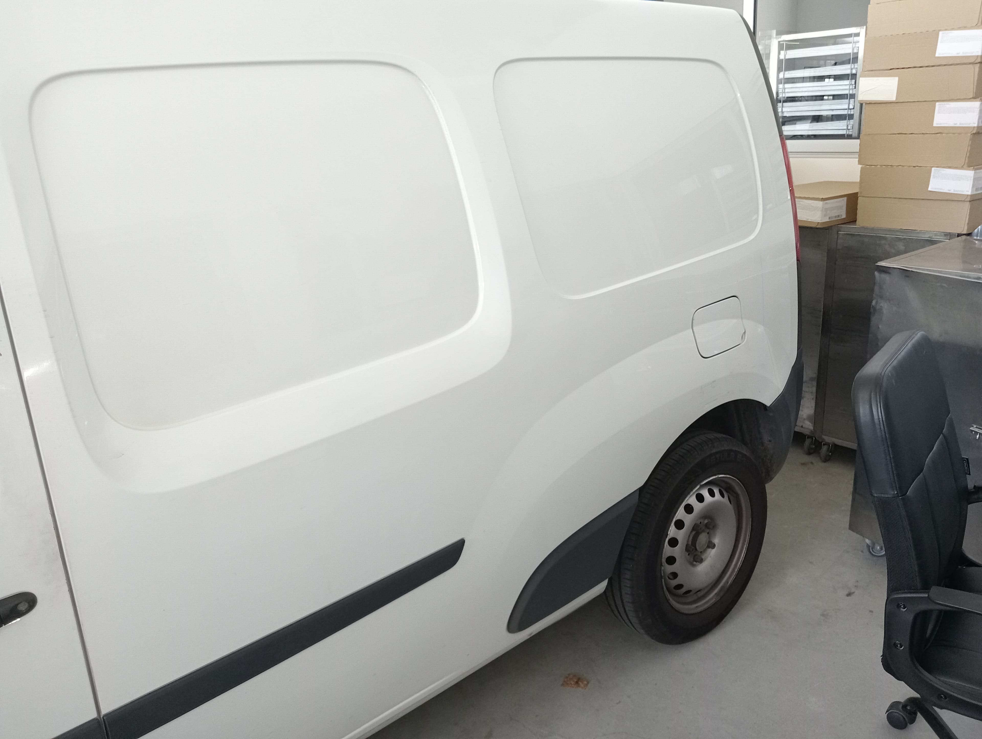 Renault Kangoo Maxi · Ano 2021 — imagem 4