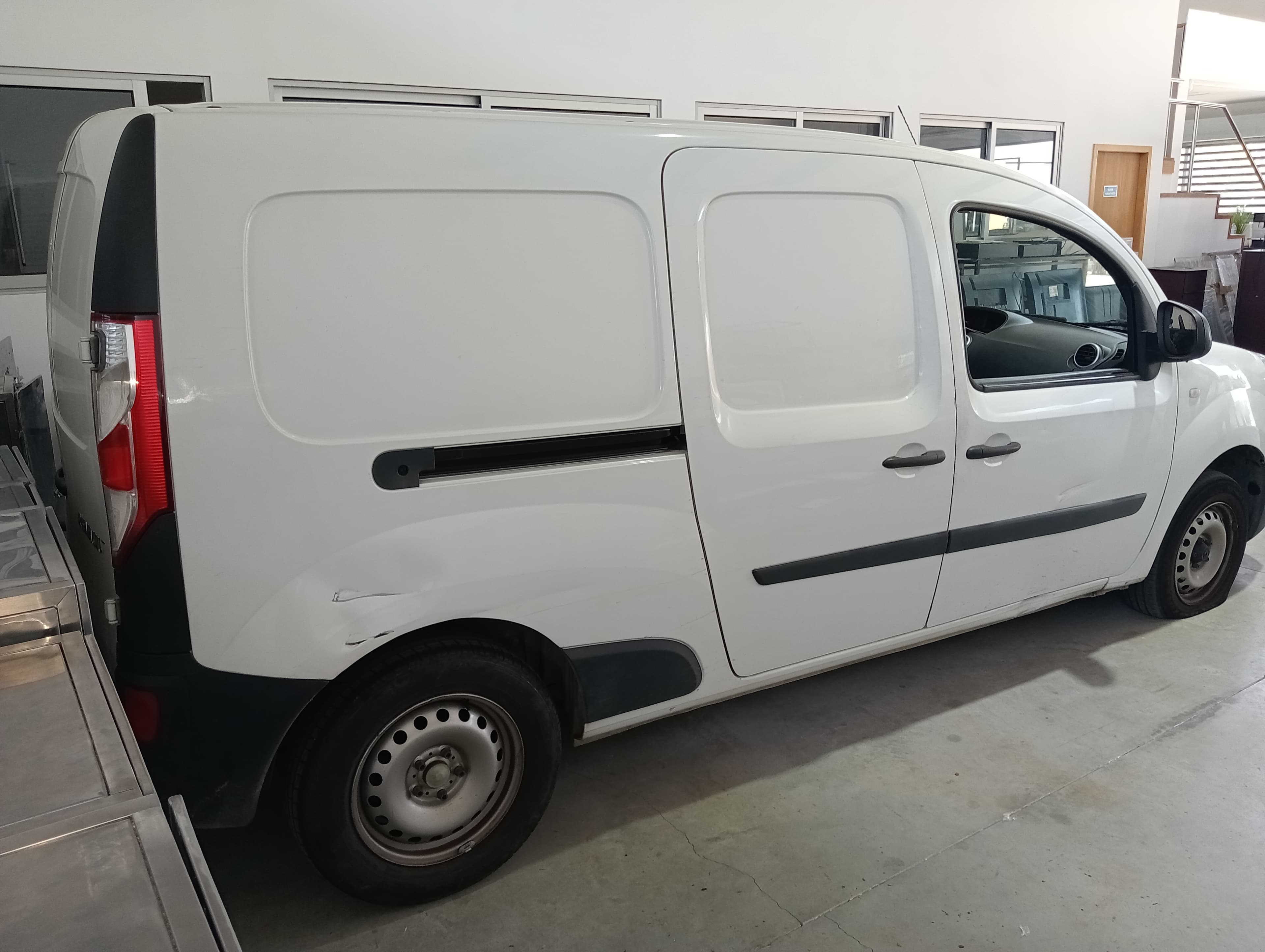 Renault Kangoo Maxi · Ano 2021 — imagem 3