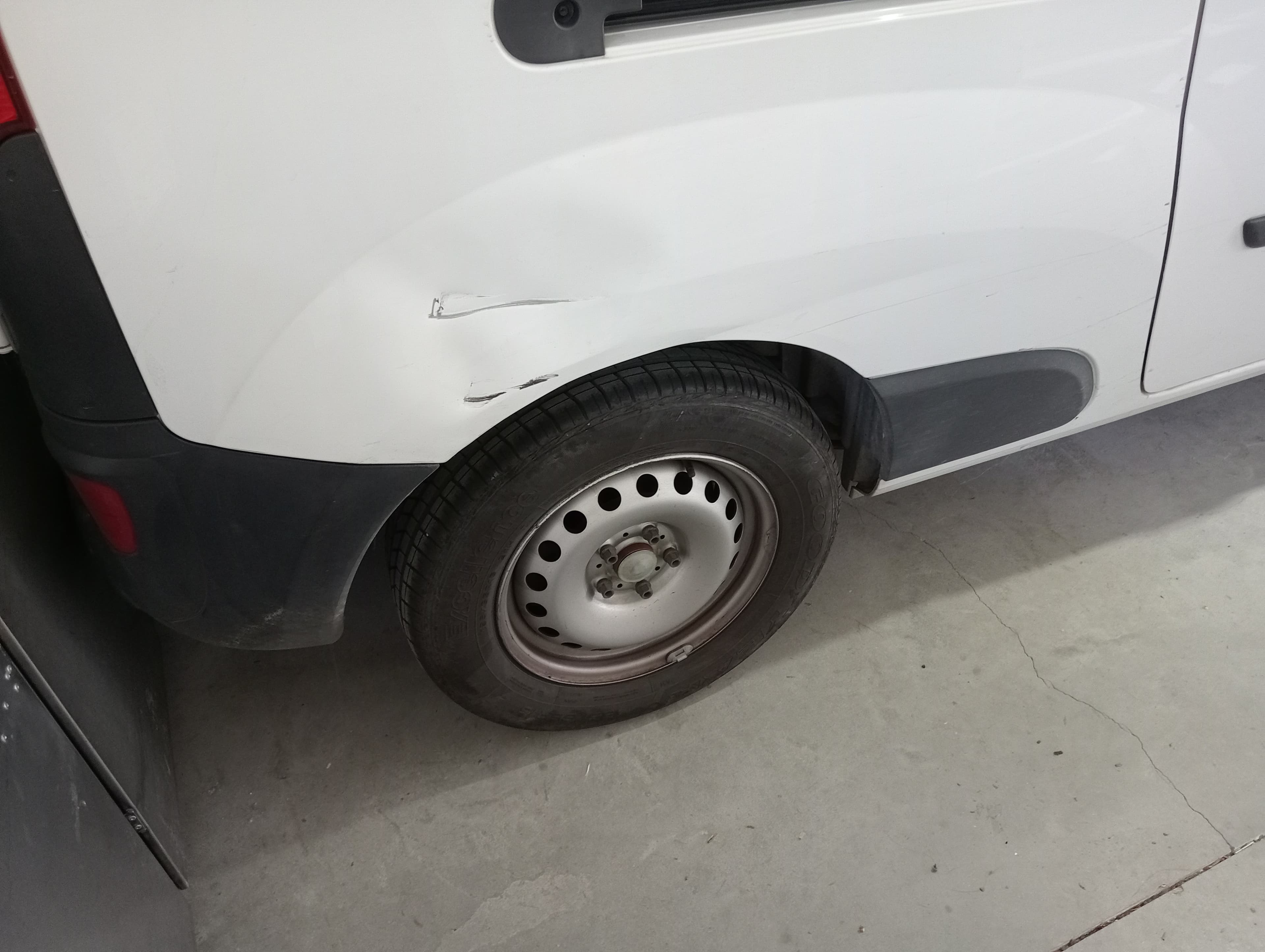 Renault Kangoo Maxi · Ano 2021 — imagem 6