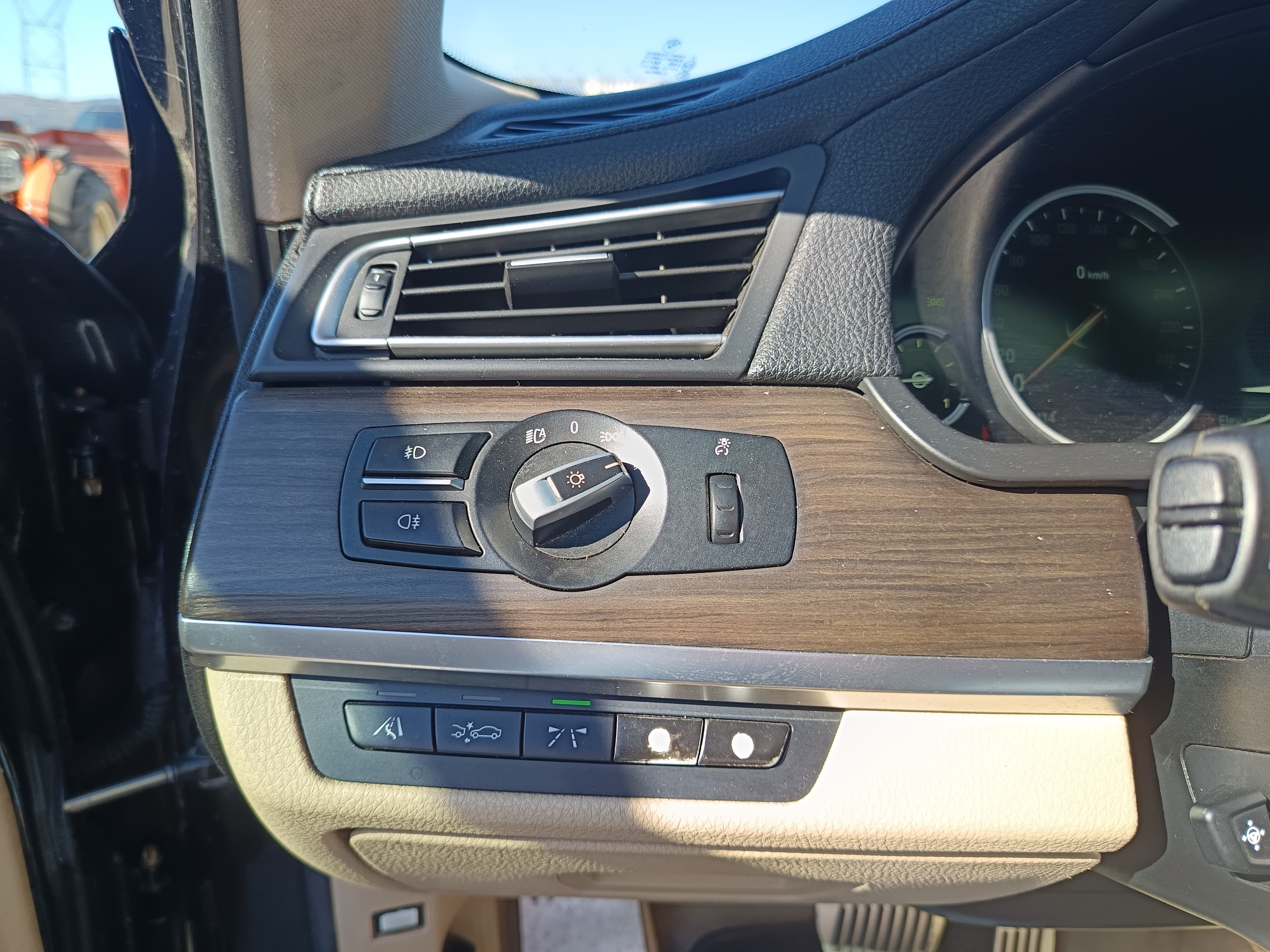 BMW 740 d · Ano 2010 — imagem 58