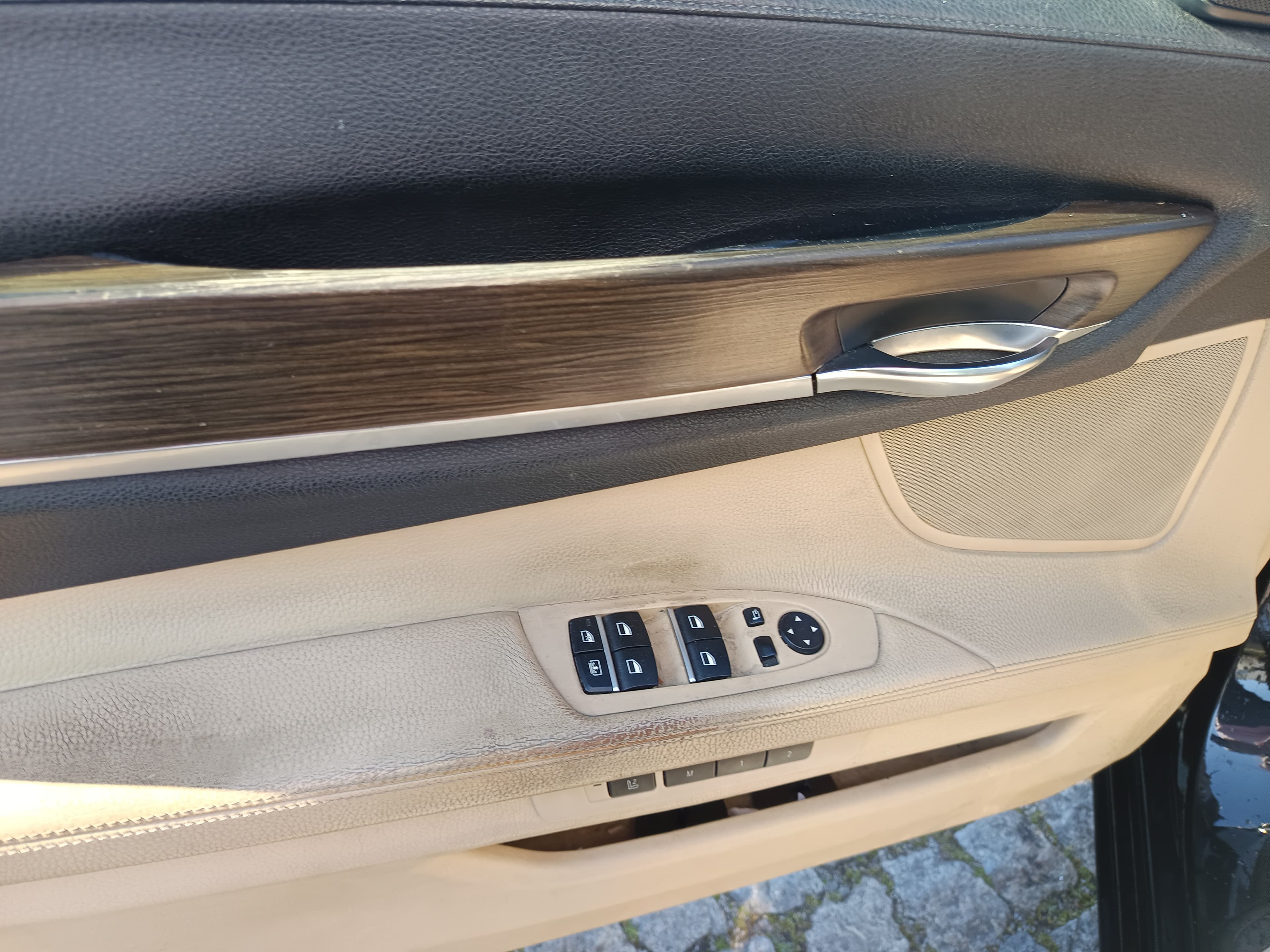 BMW 740 d · Ano 2010 — imagem 41