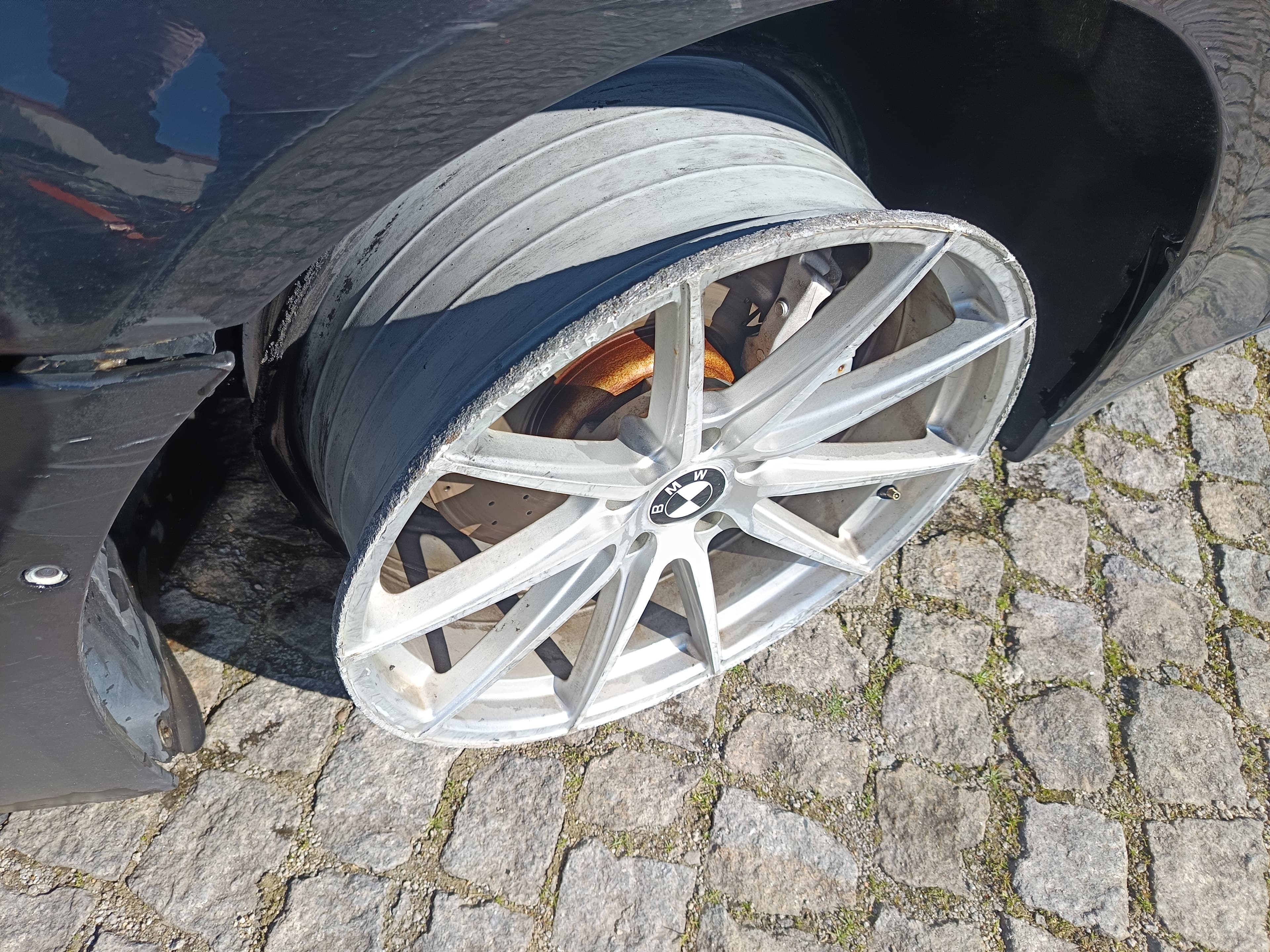 BMW 740 d · Ano 2010 — imagem 11