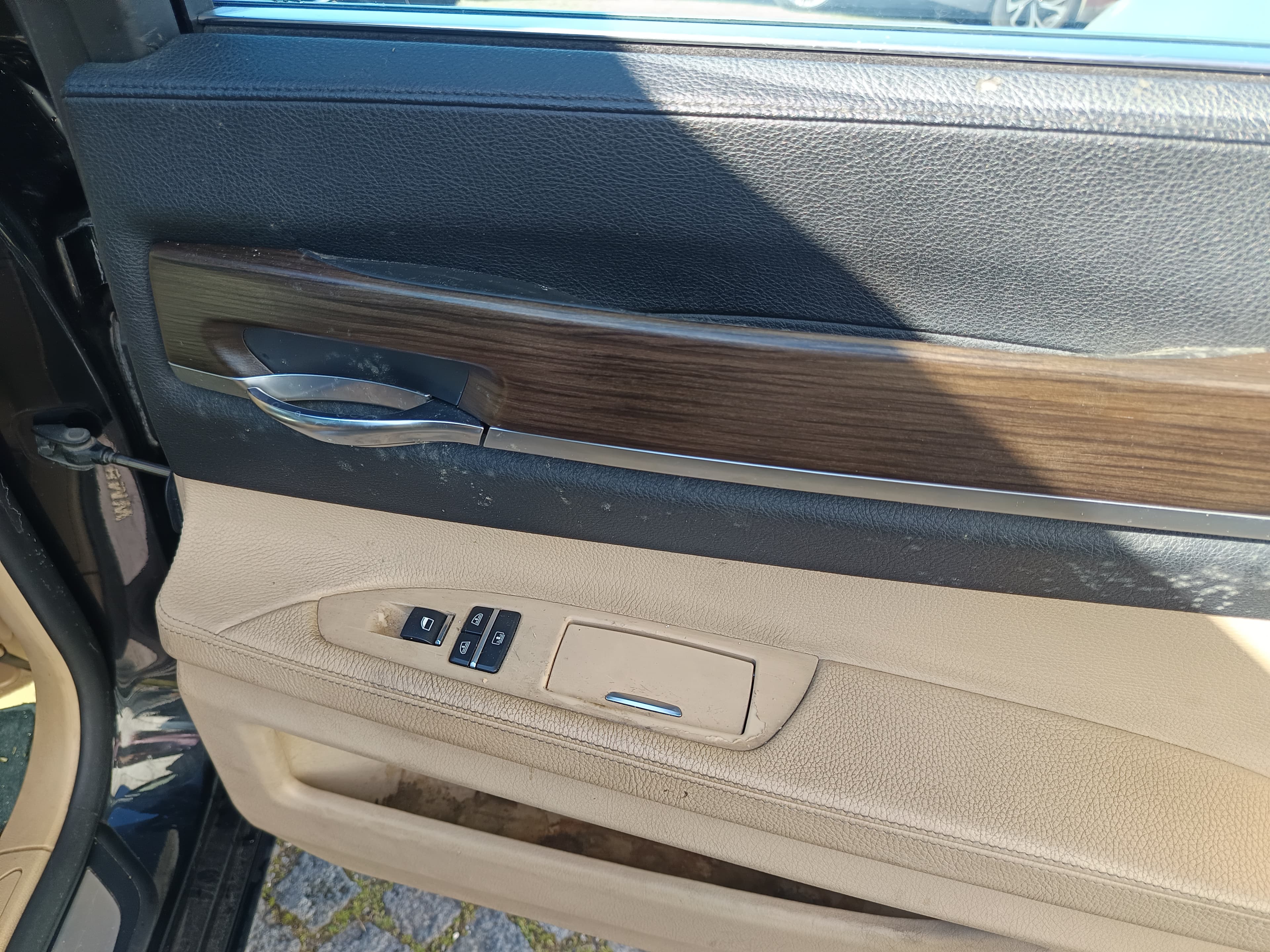 BMW 740 d · Ano 2010 — imagen 33