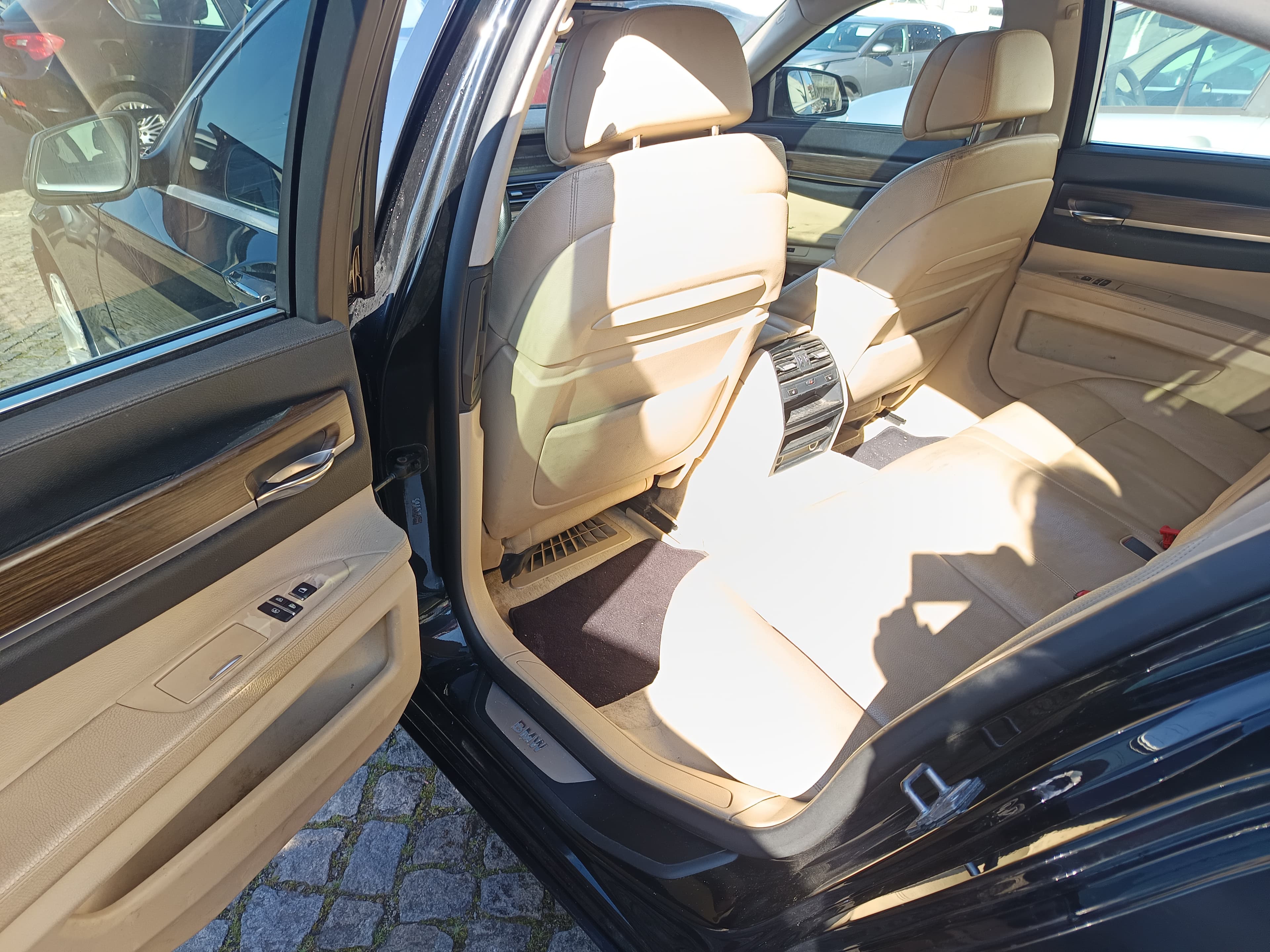 BMW 740 d · Ano 2010 — imagen 35