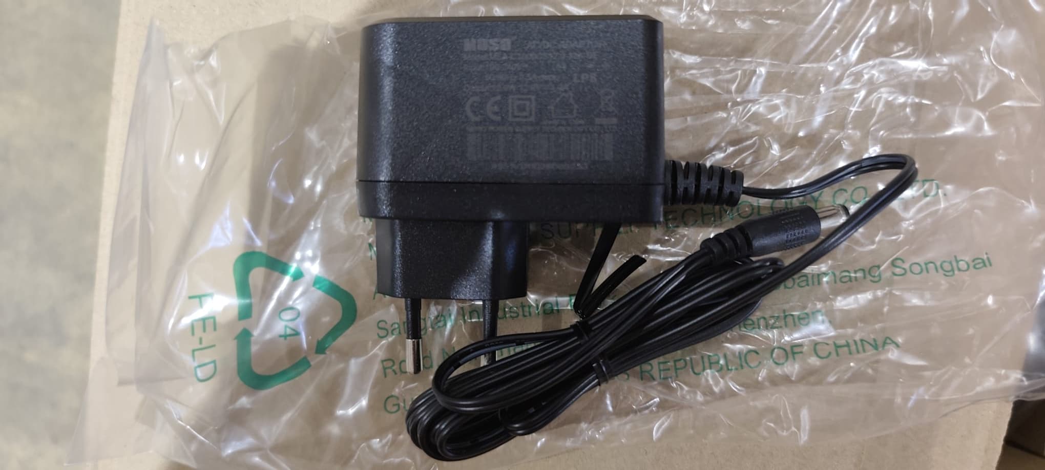 Adaptateur secteur MOSO