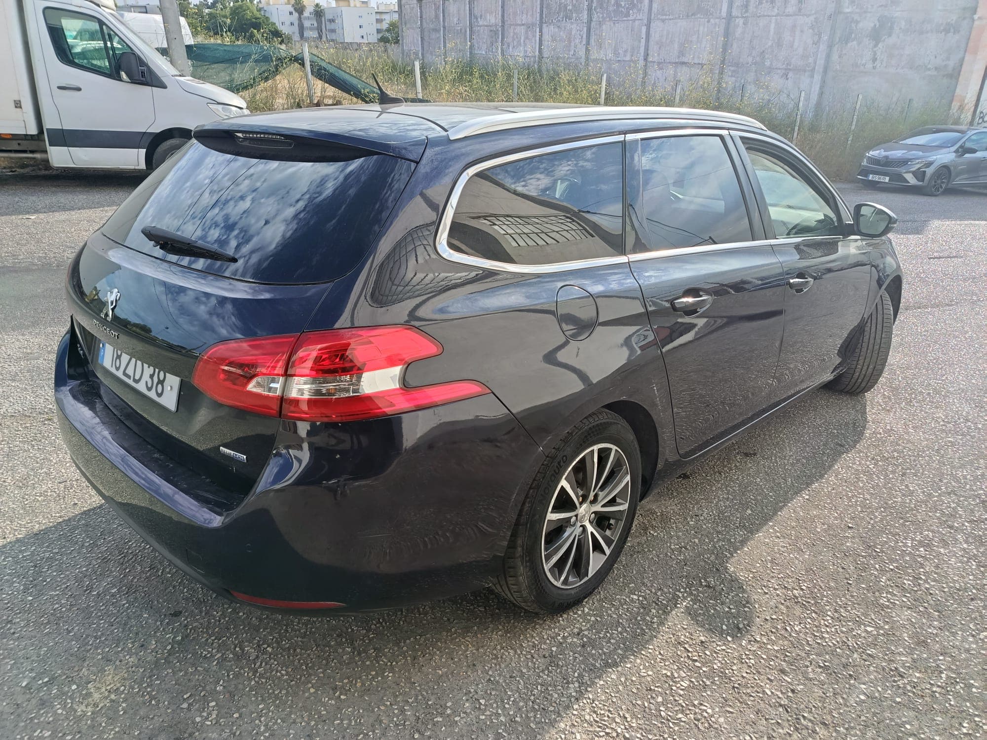 Peugeot 308 SW · Ano 2016 — image 8