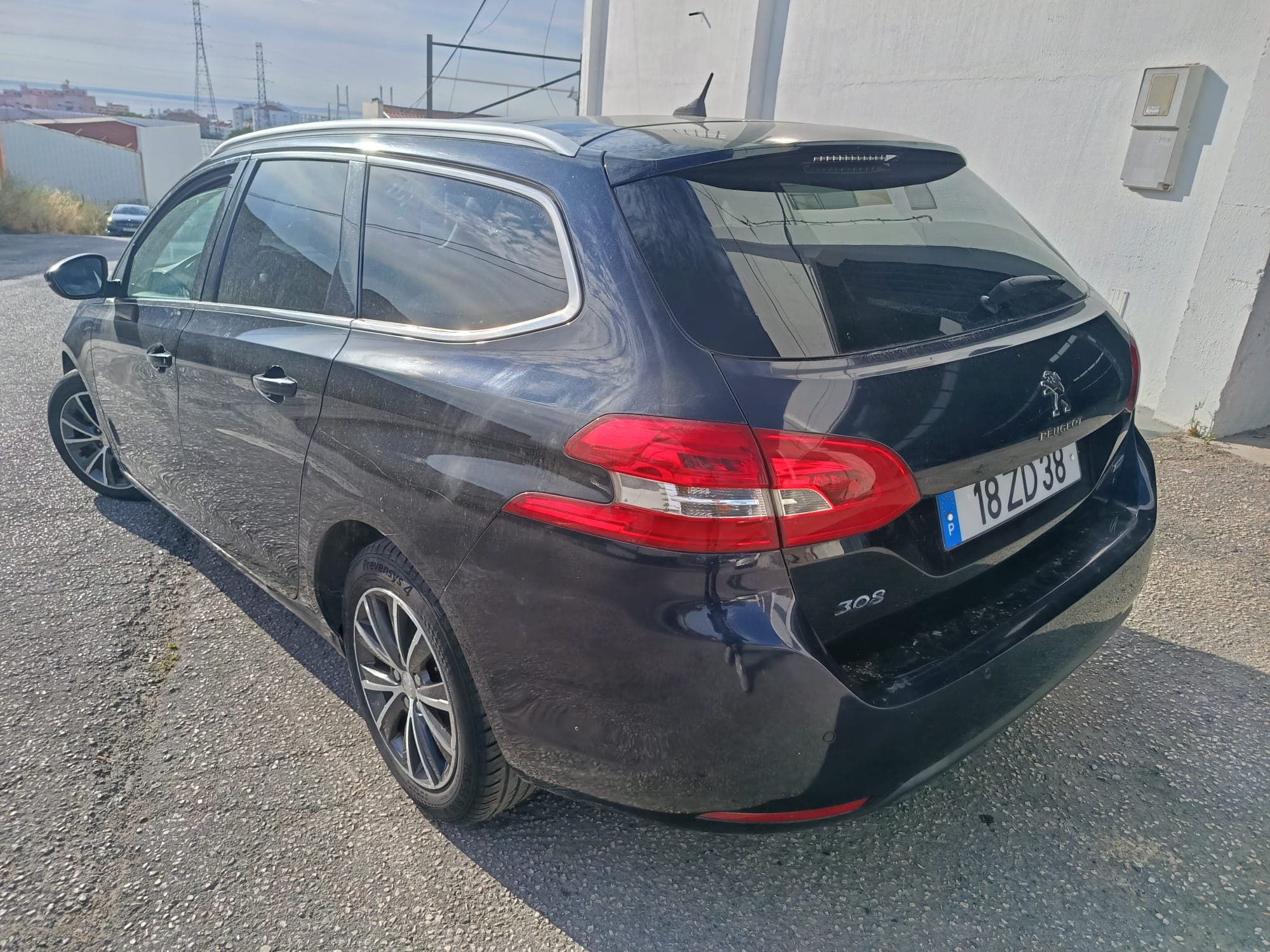 Peugeot 308 SW · Ano 2016 — image 4