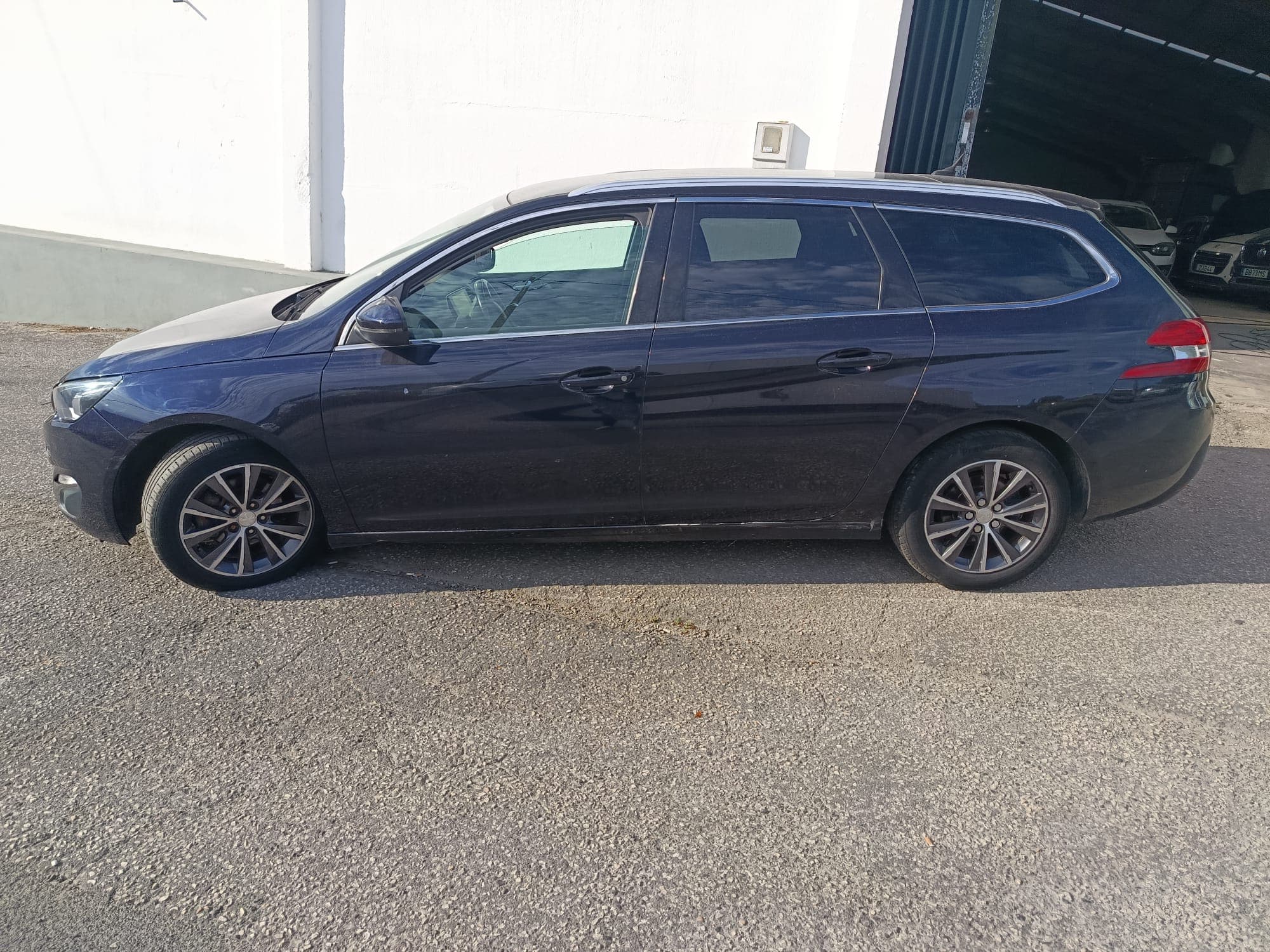 Peugeot 308 SW · Ano 2016 — image 5