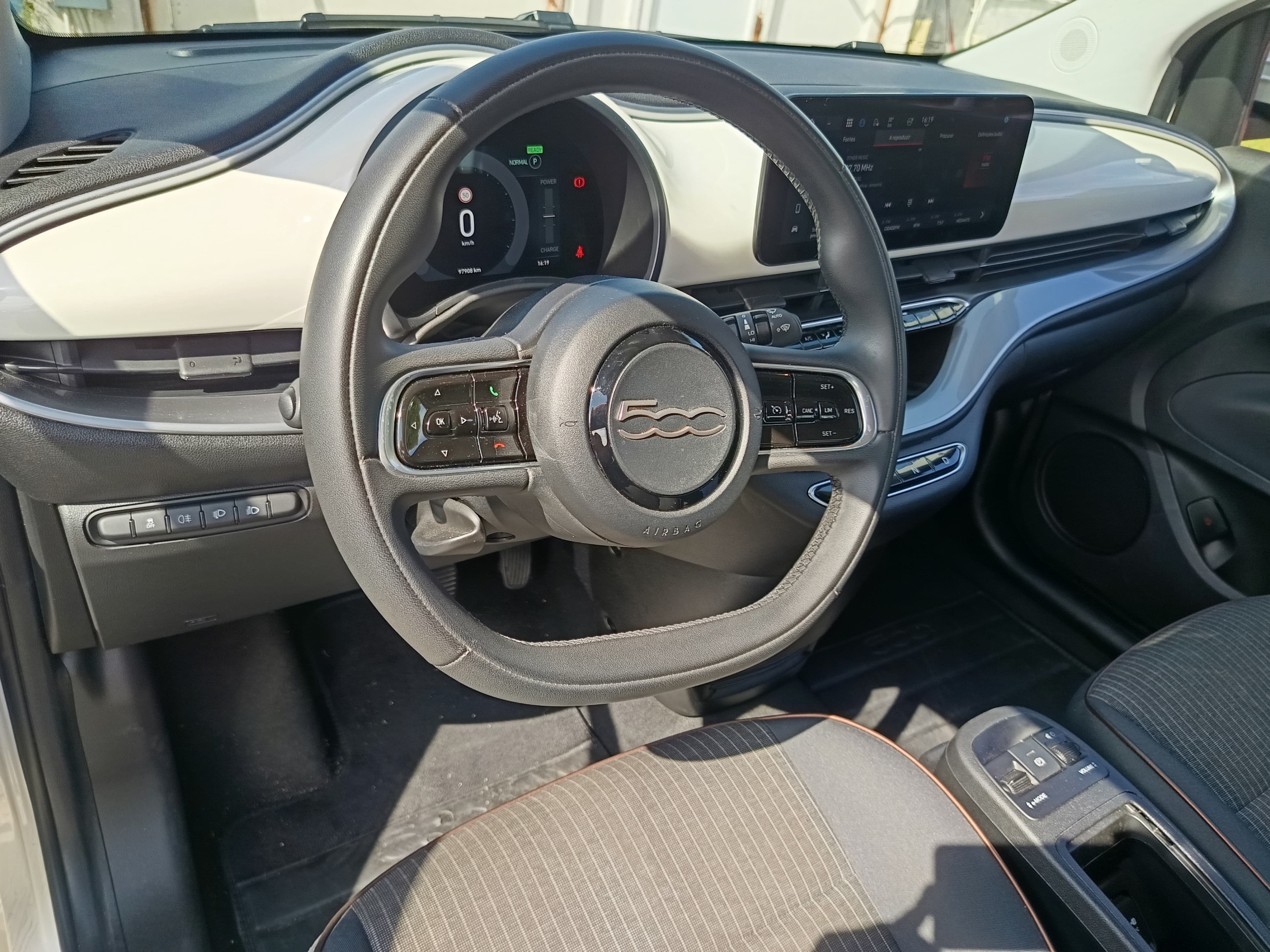 Fiat 500 · Año 2022 — imagen 27