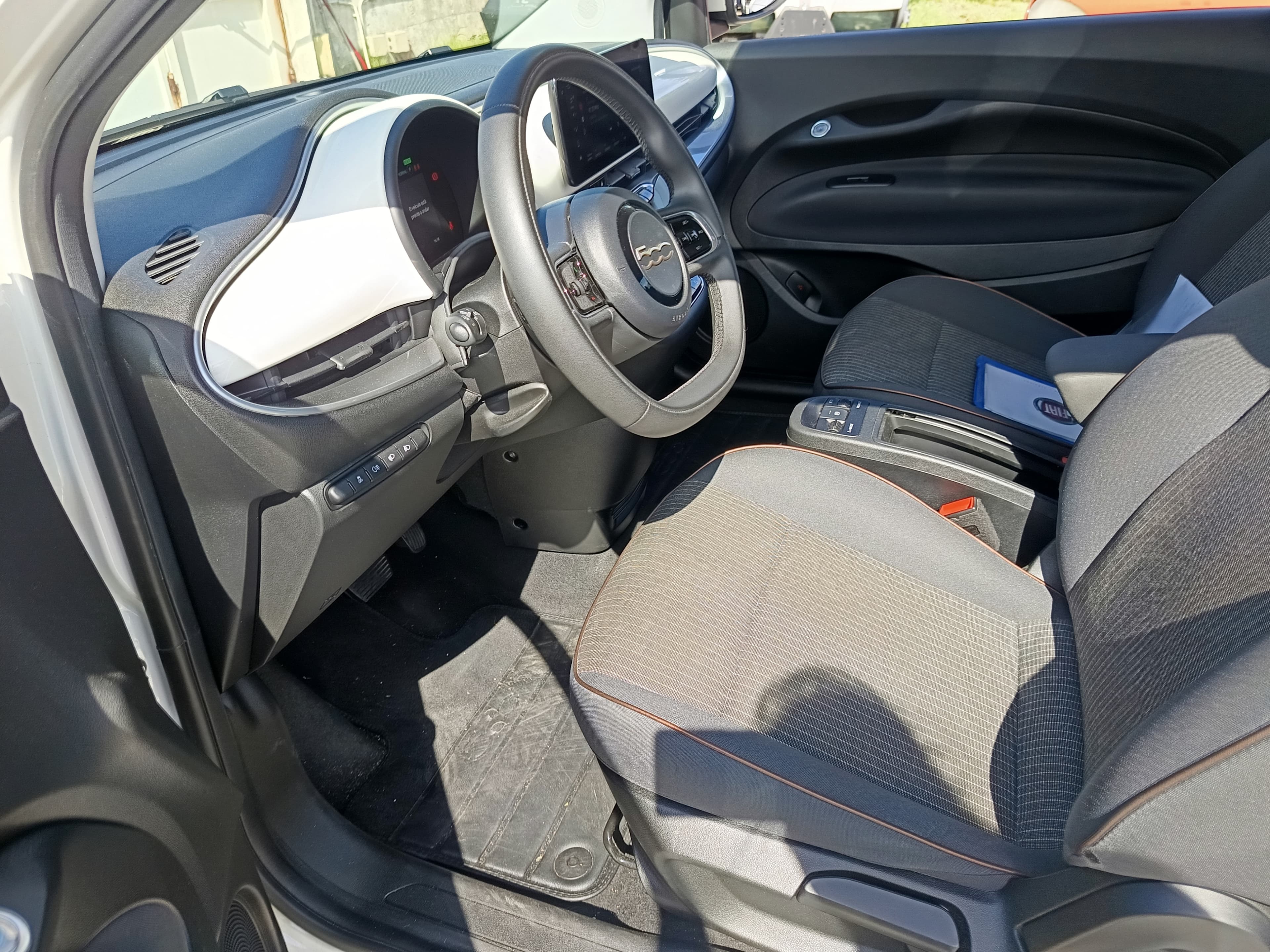 Fiat 500 · Año 2022 — imagen 24