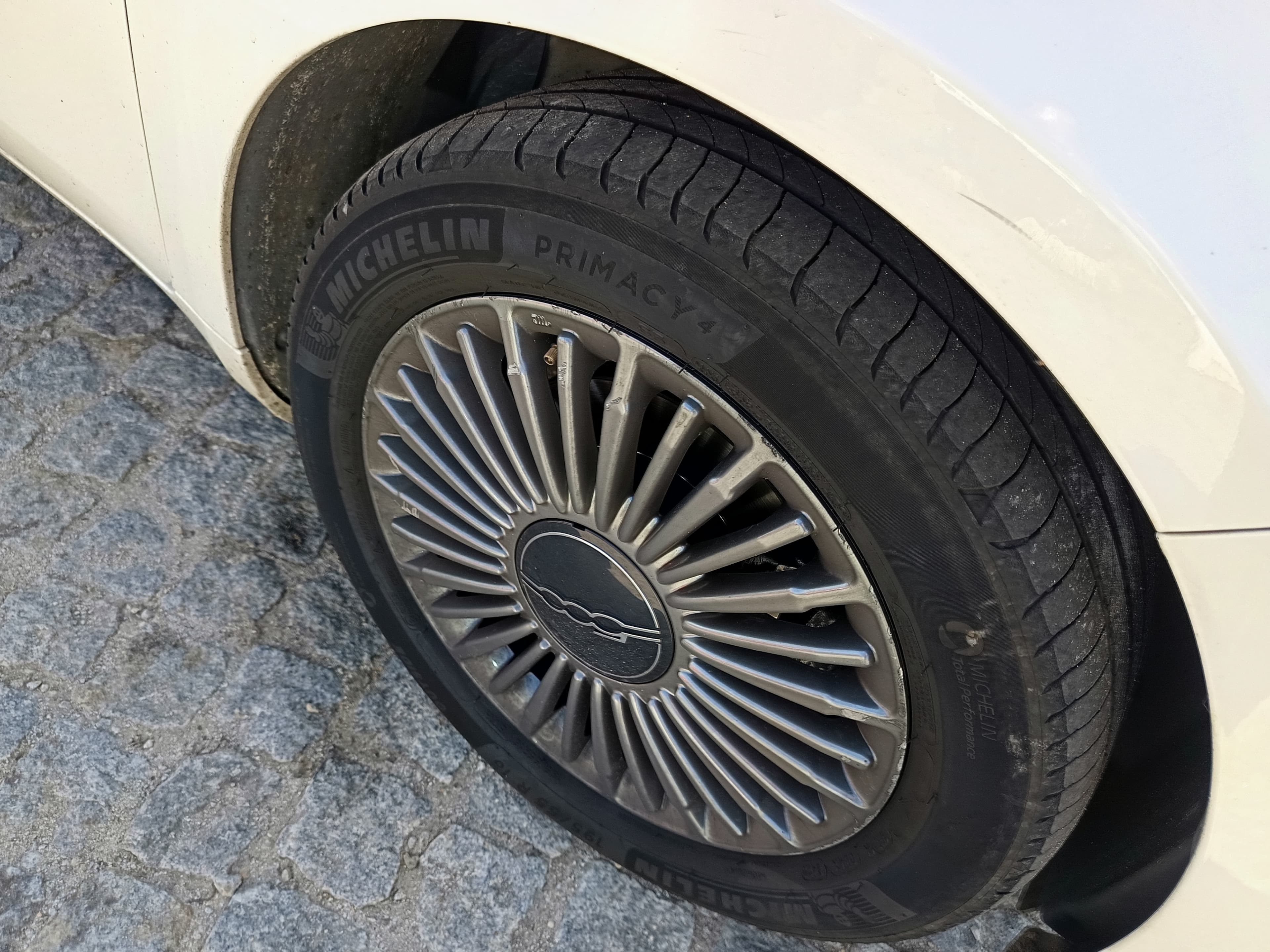 Fiat 500 · Año 2022 — imagen 7