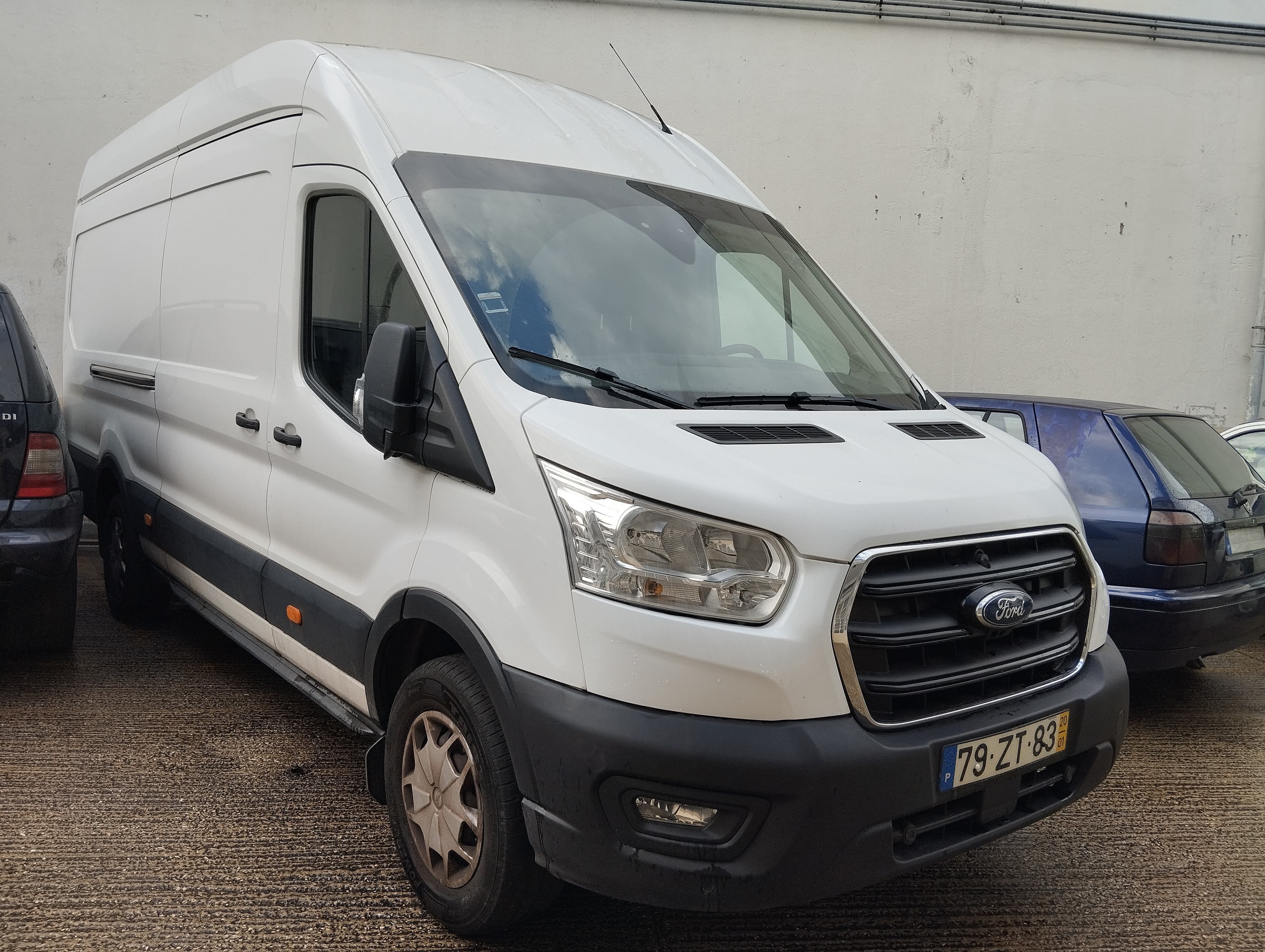 Ford Transit 2.0 · Ano 2020 — imagem 3