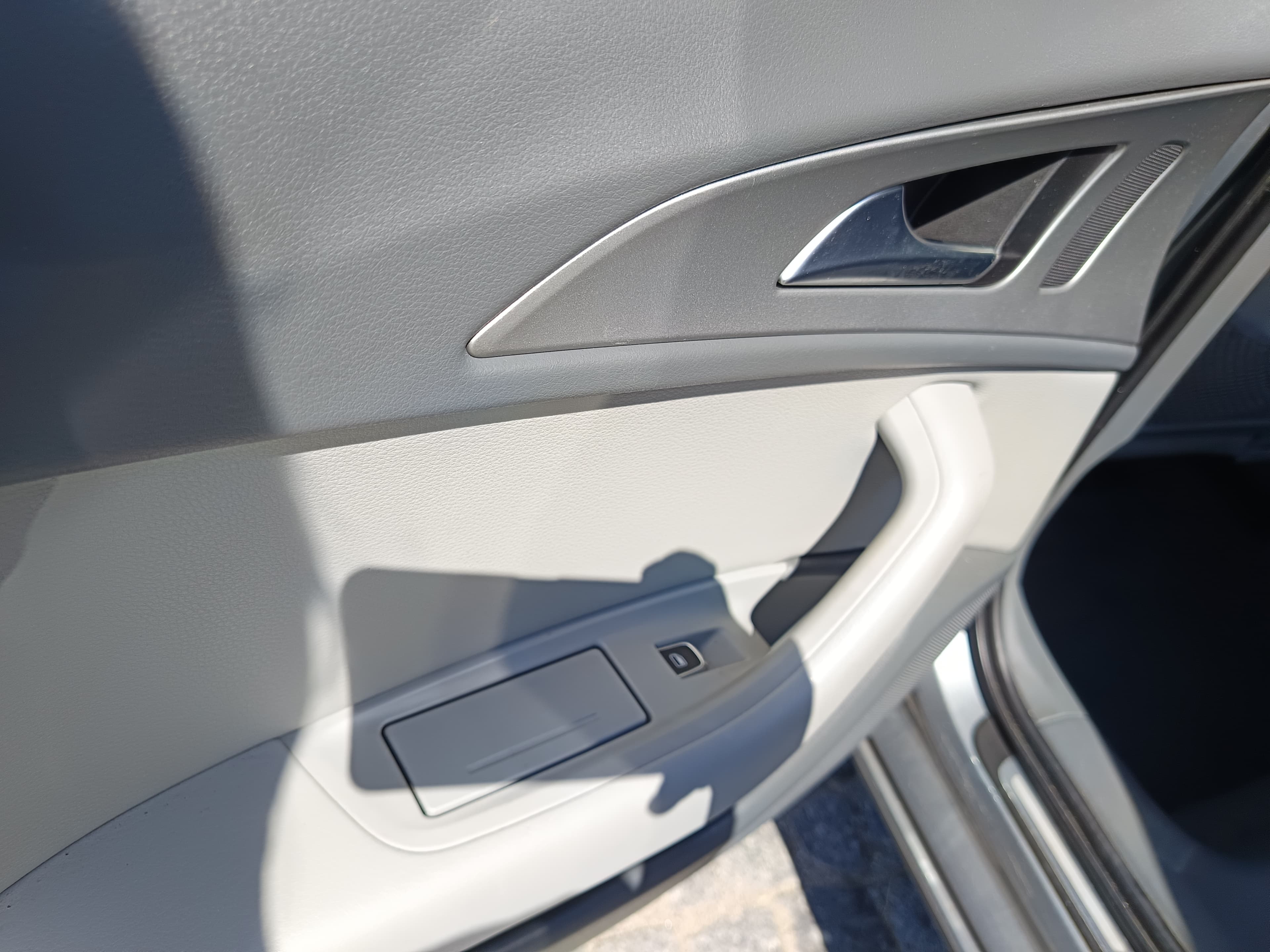 Audi A6 2.0 TDI · Ano 2011 — image 28