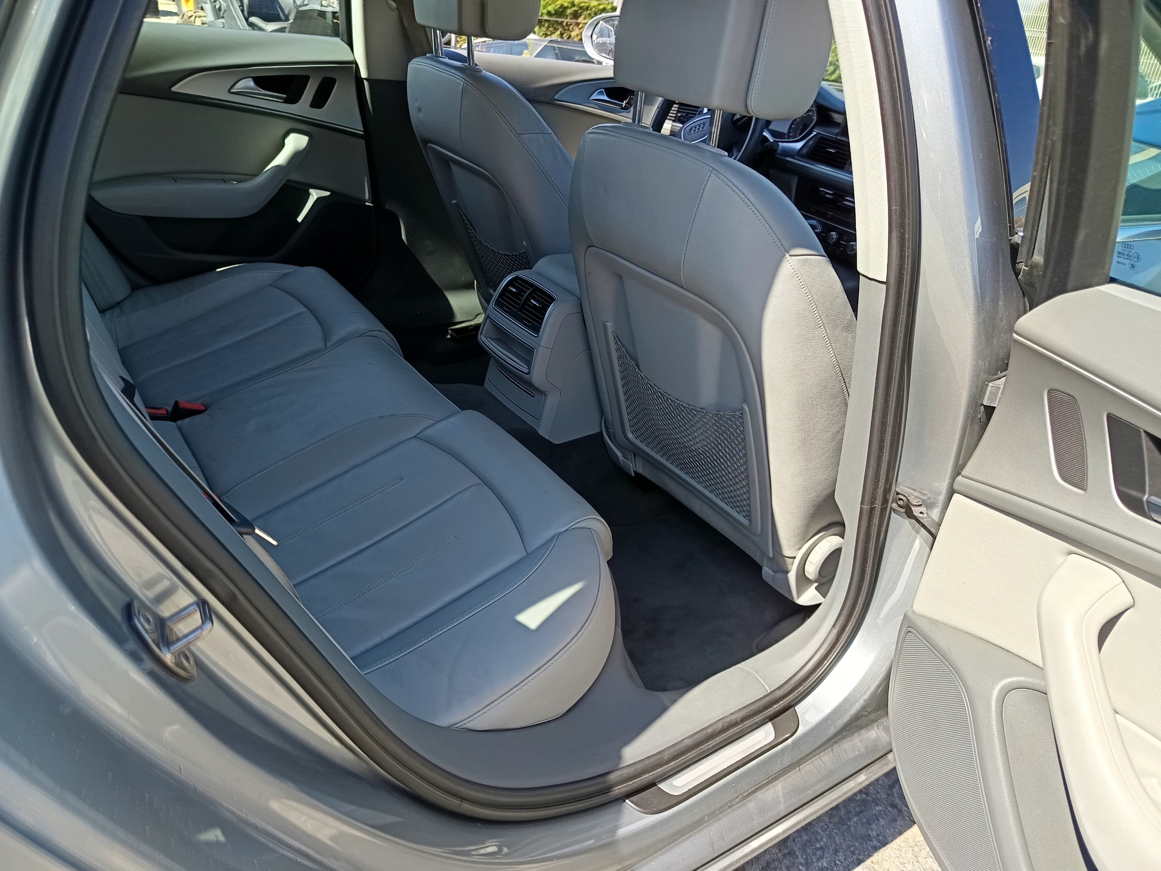 Audi A6 2.0 TDI · Ano 2011 — image 20