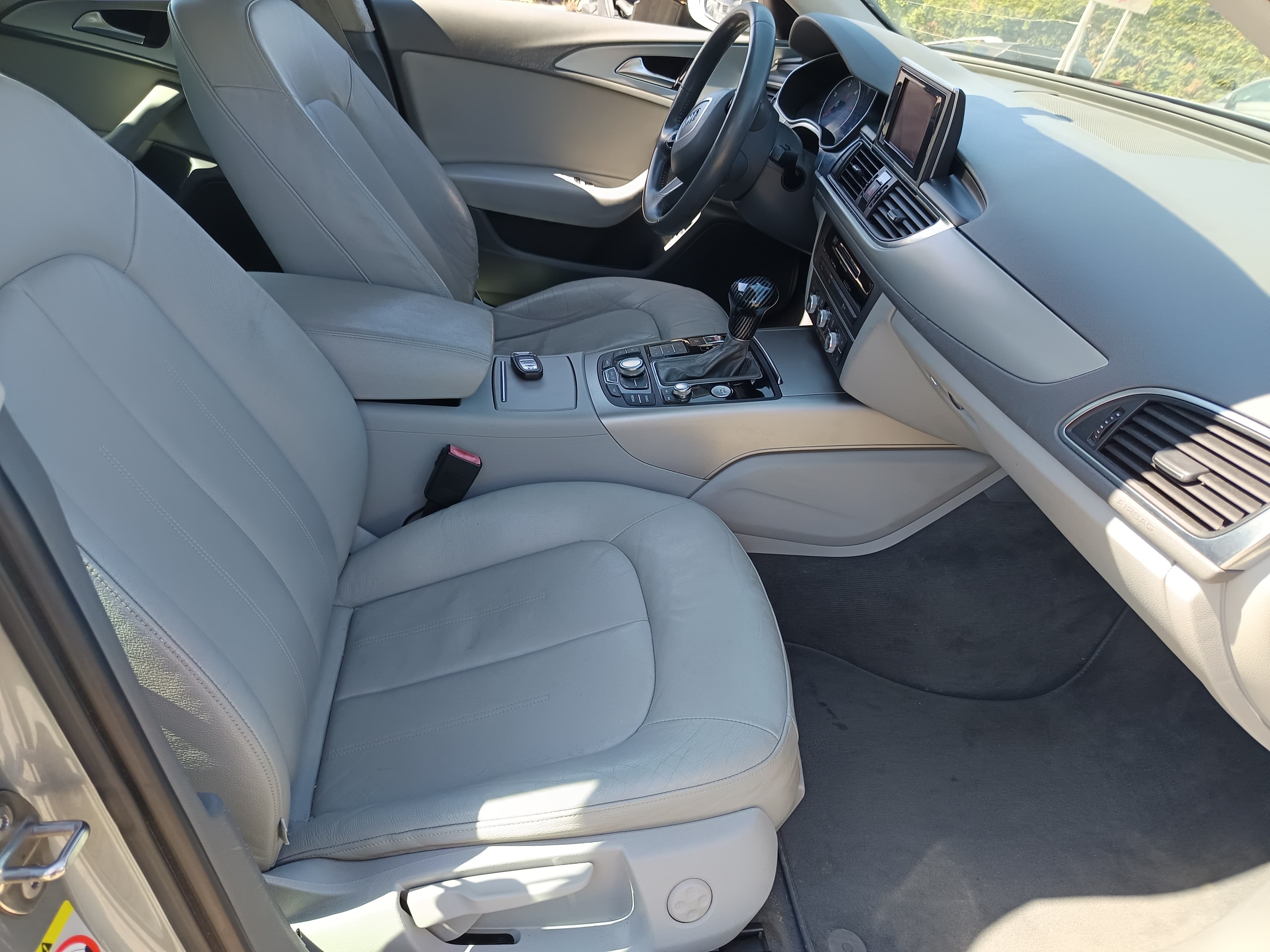 Audi A6 2.0 TDI · Ano 2011 — image 25