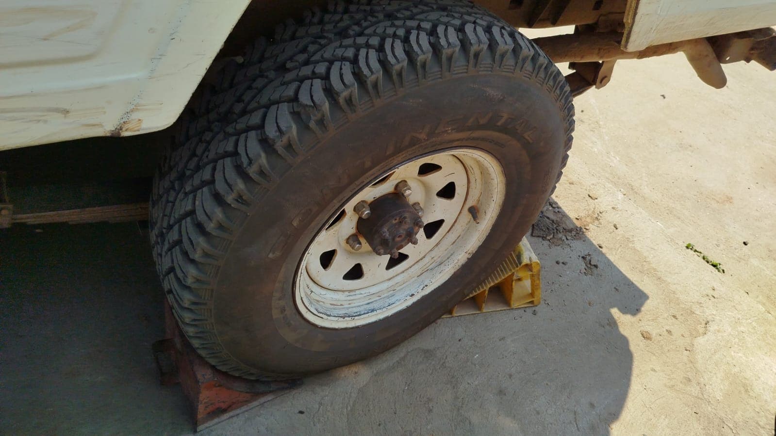 Toyota Land Cruiser 3,18m - 2015 — imagem 12