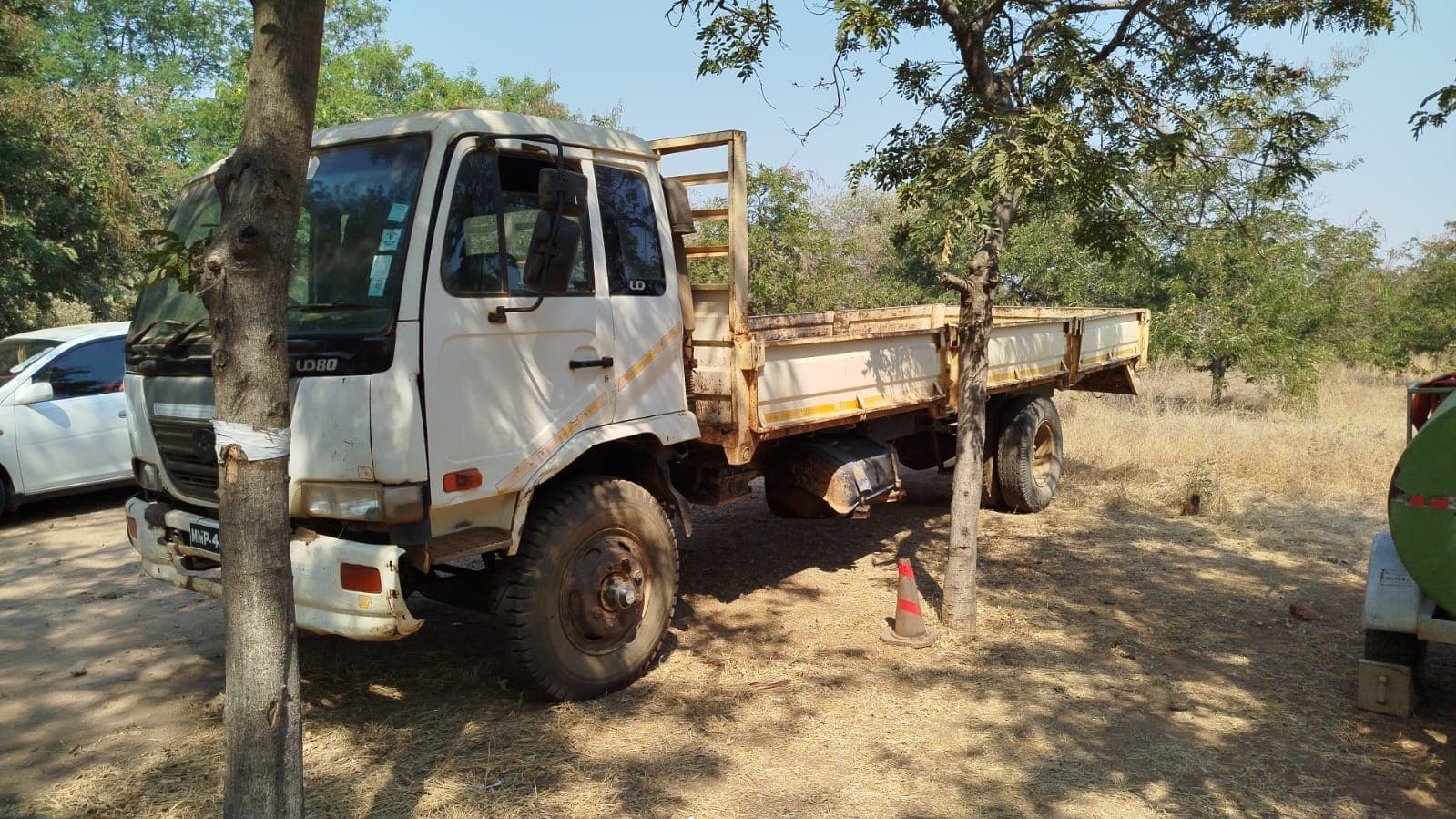 Nissan UD80 5,30m - 2003 — imagem 3