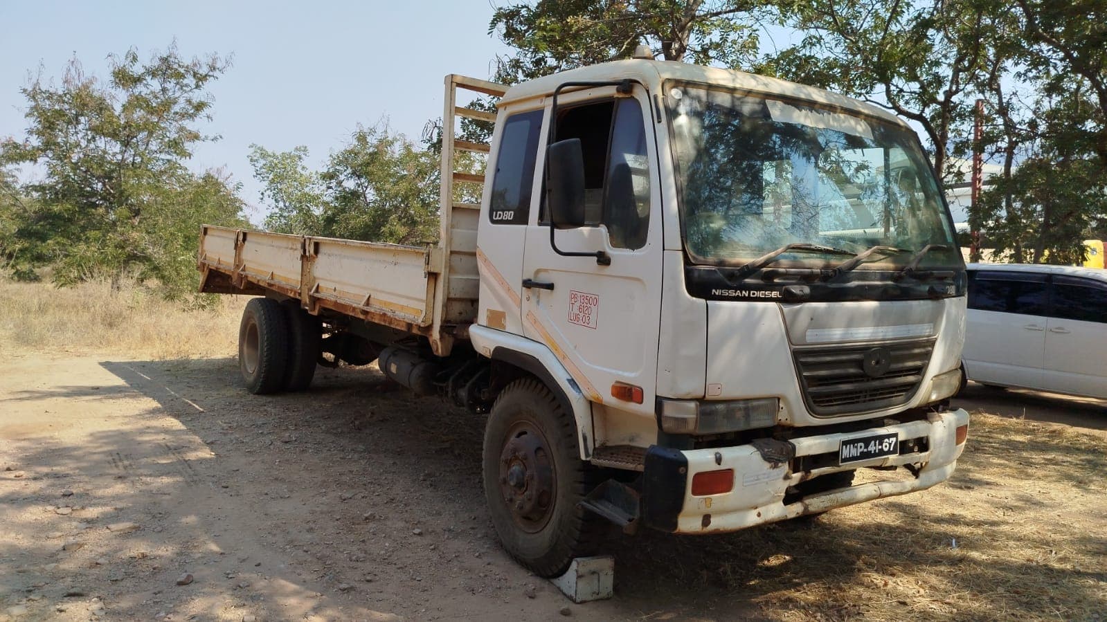 Nissan UD80 5,30m - 2003 — imagem 2
